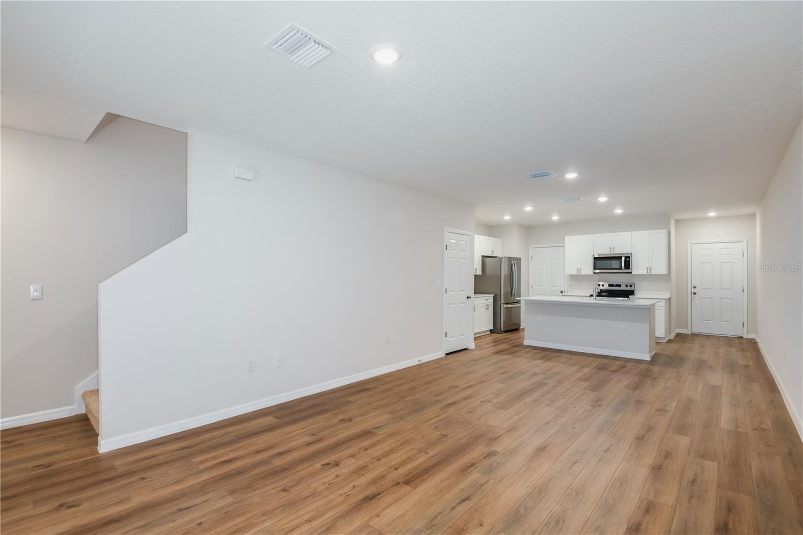 Single Family Residence at 9872 PELICAN COAST DR, DADE CITY, photo 11 of 25