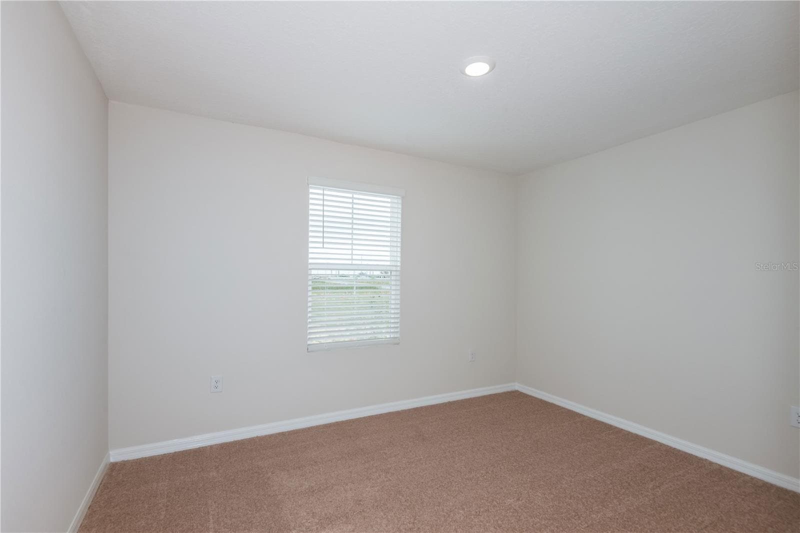 Single Family Residence at 9872 PELICAN COAST DR, DADE CITY, photo 18 of 25
