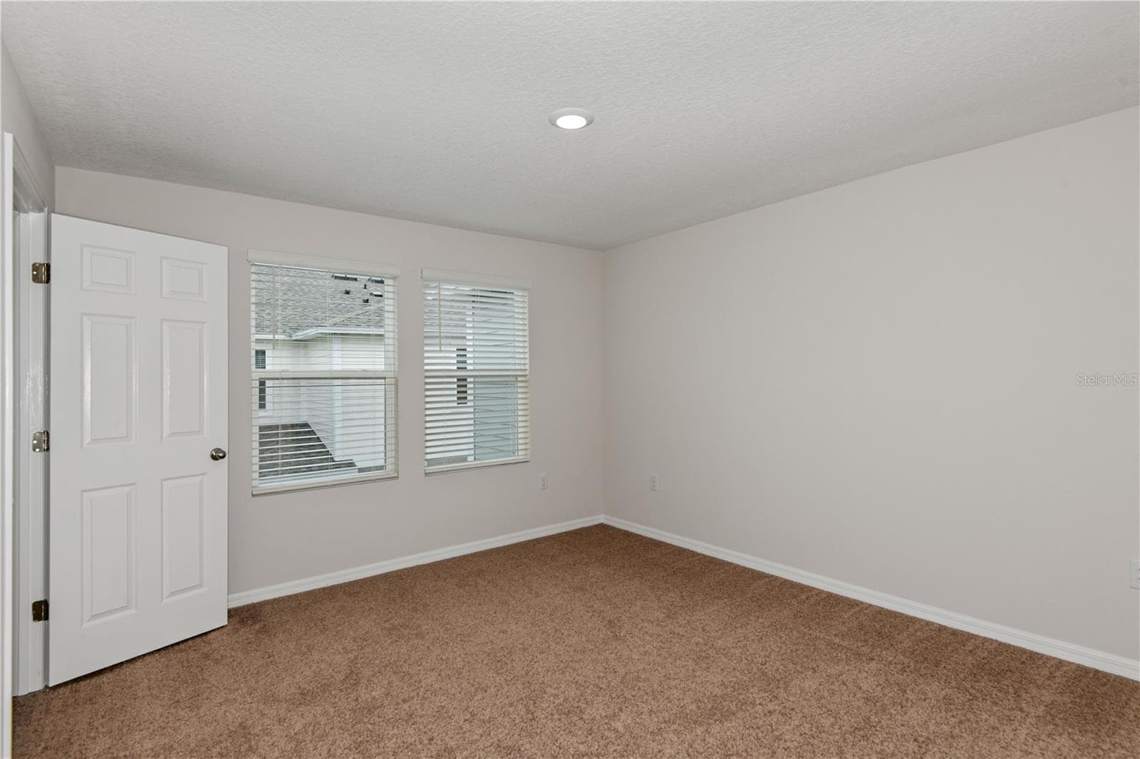 Single Family Residence at 9868 PELICAN COAST DR, DADE CITY, photo 5 of 23