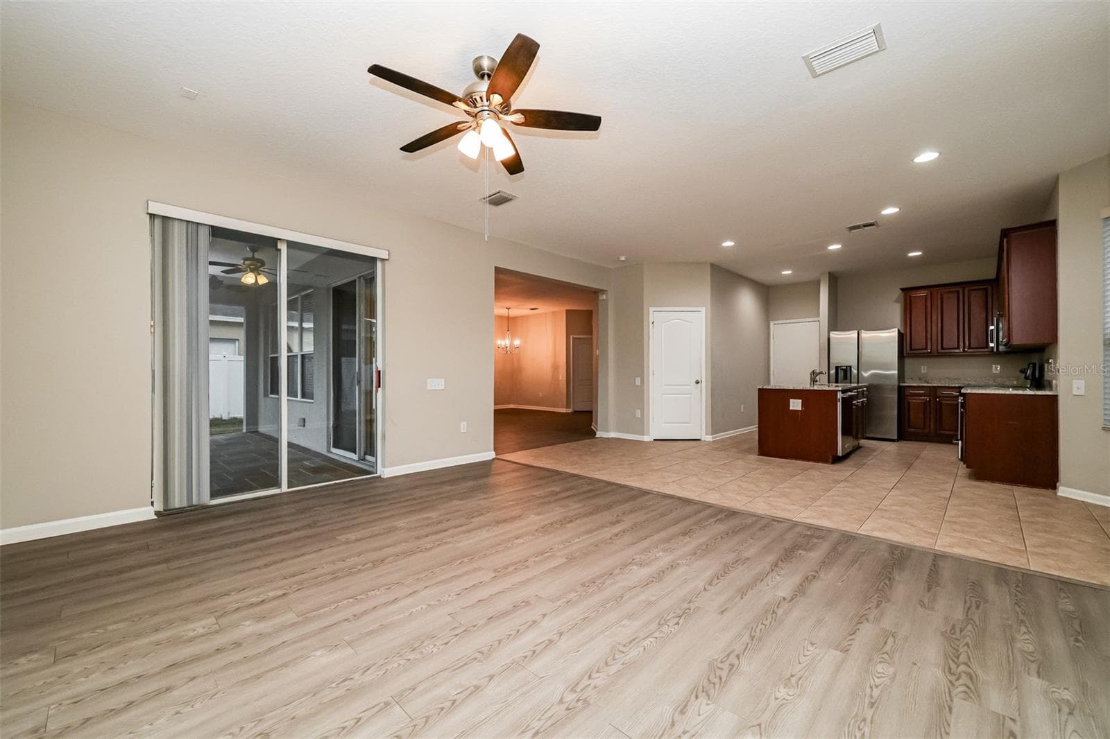 Single Family Residence at 2026 HEARTLAND CIR, VALRICO, photo 7 of 22