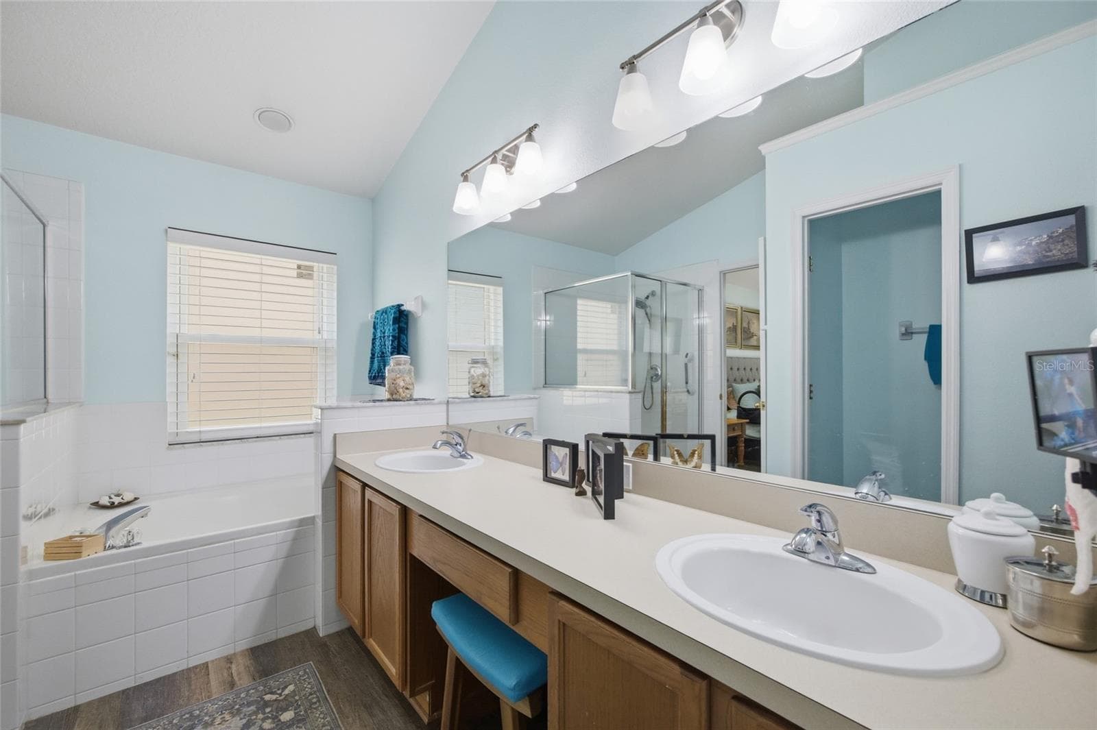 Single Family Residence at 7113 COLONY POINTE DR, RIVERVIEW, photo 27 of 47