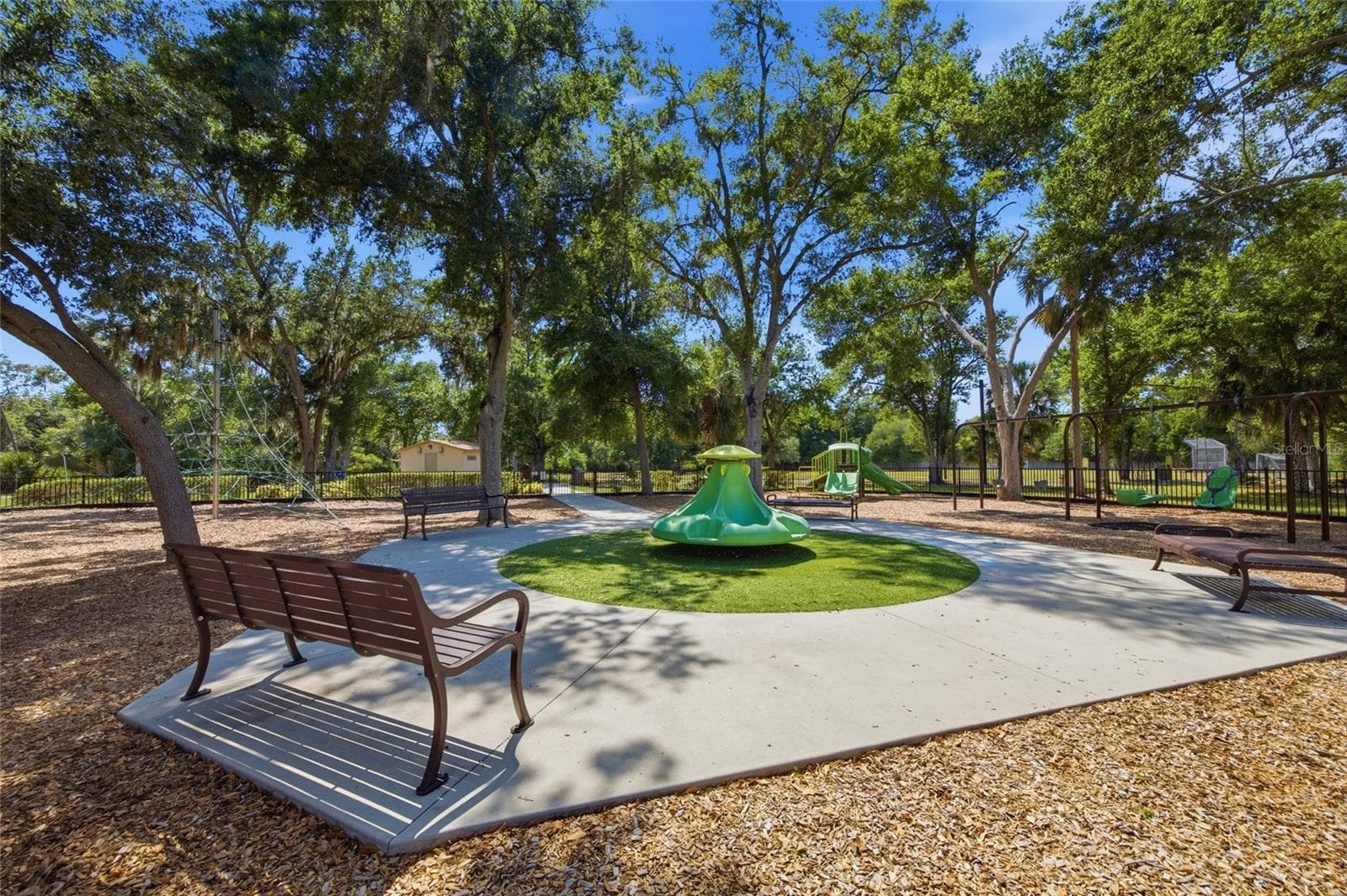 Single Family Residence at 7113 COLONY POINTE DR, RIVERVIEW, photo 39 of 47