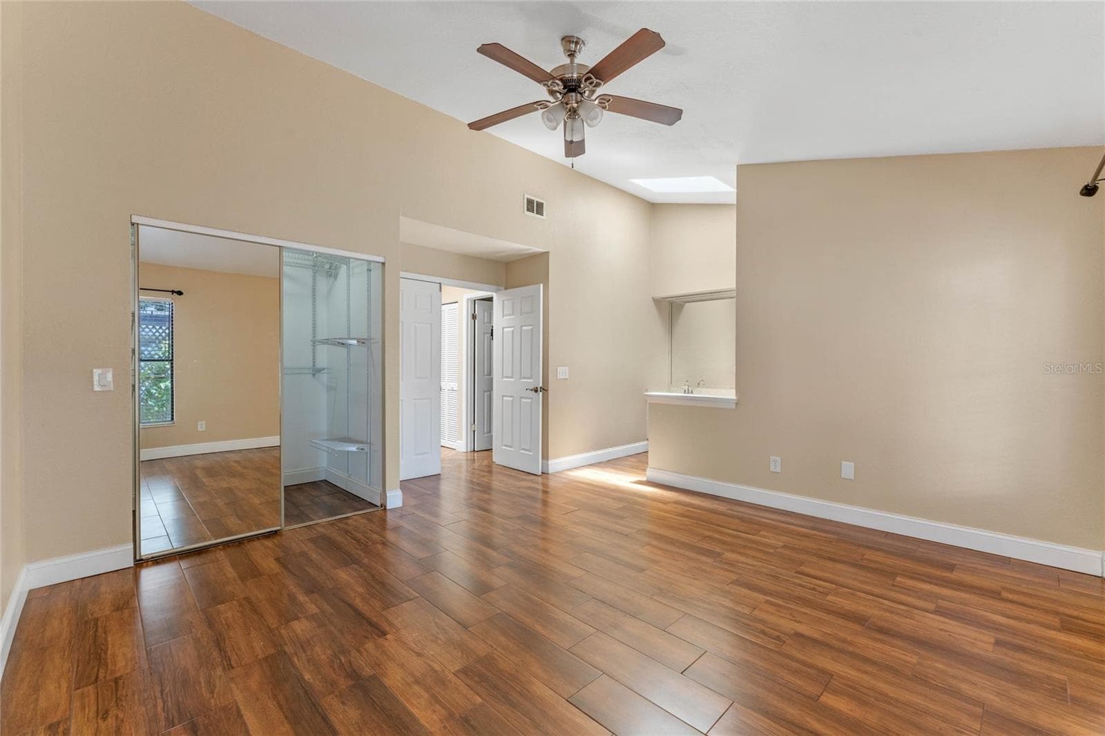 Single Family Residence at 521 LAKESHORE CIR, LAKE MARY, photo 13 of 23