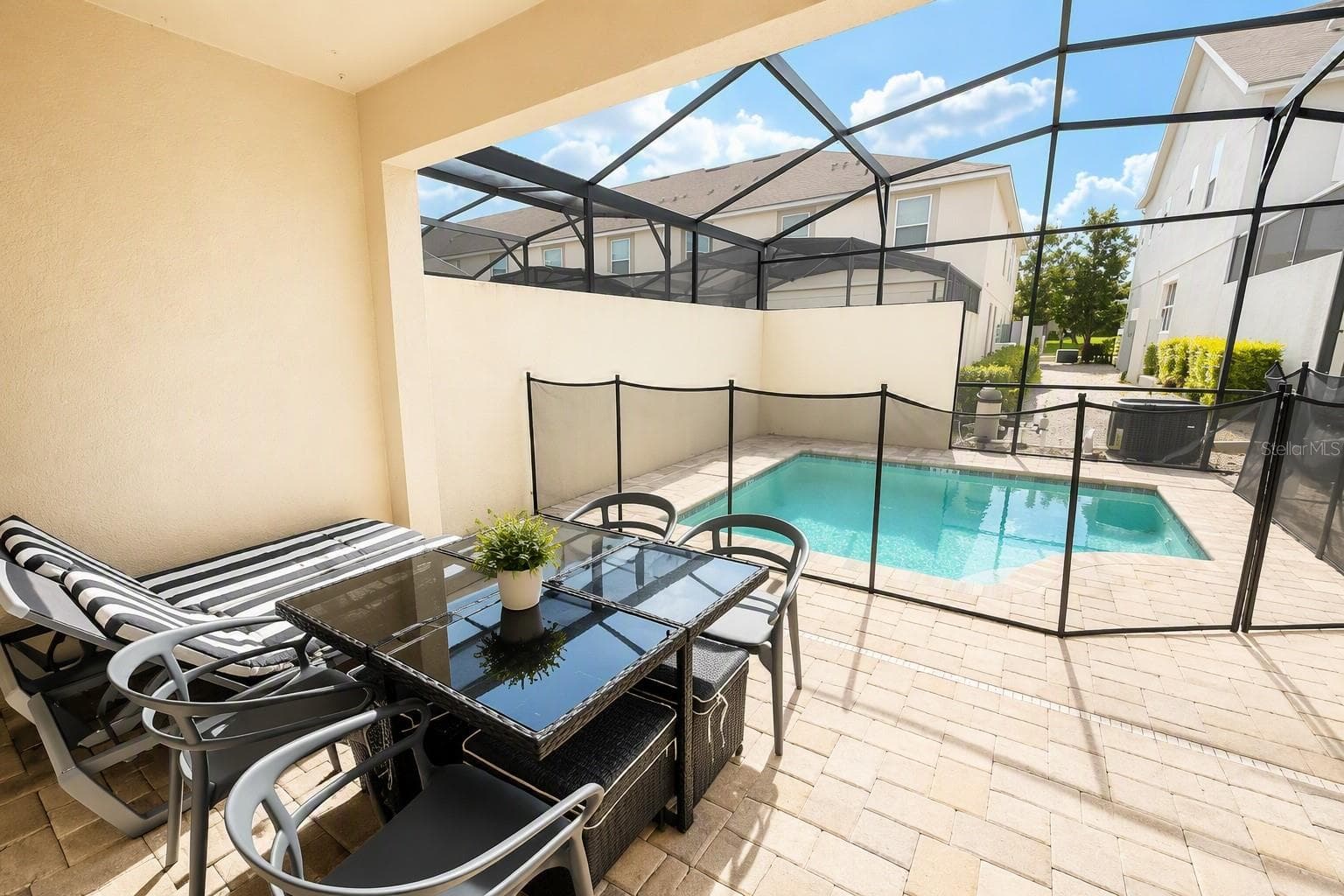 Townhouse at 1562 CAREY PALM CIR, KISSIMMEE, photo 5 of 21