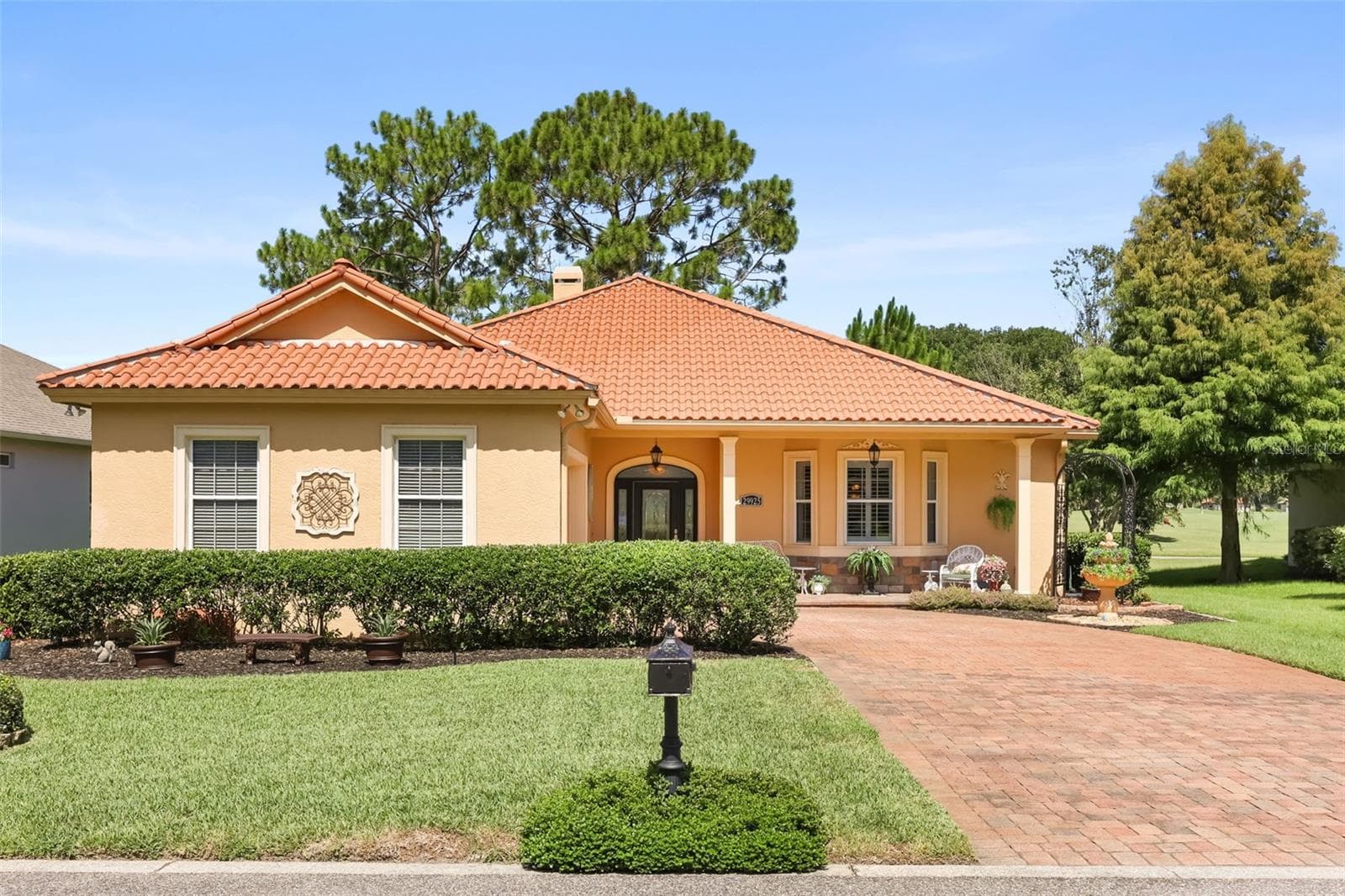 29925 CYPRESS POINTE
