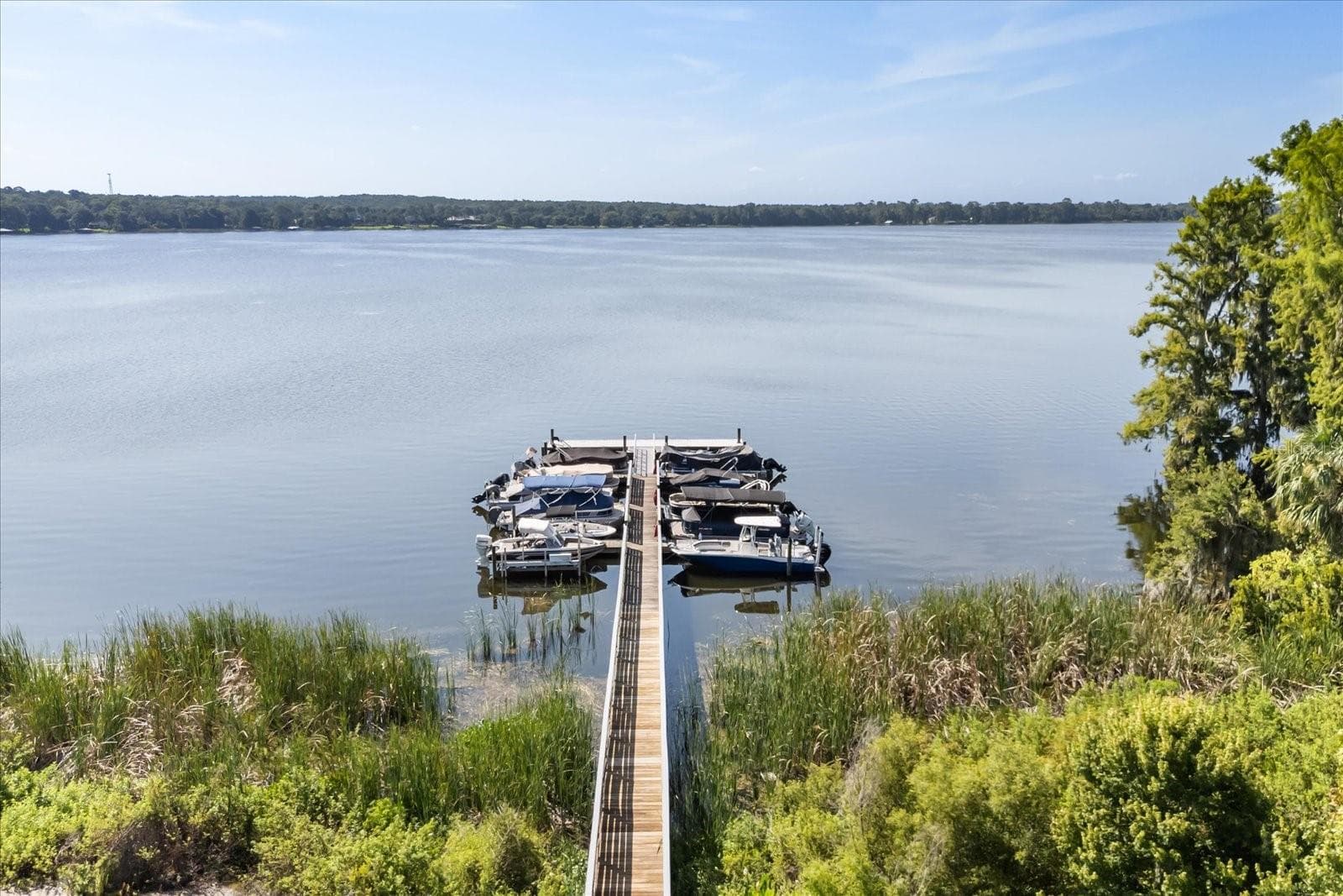 DIGC Boat Slips on Lake Beauclair - 29925 CYPRESS POINTE, TAVARES
