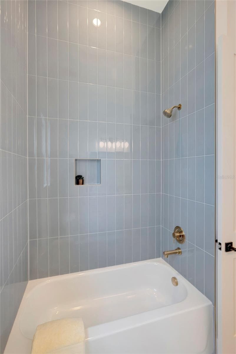 Single Family Residence at 3106 W COACHMAN AVE, TAMPA, photo 33 of 75