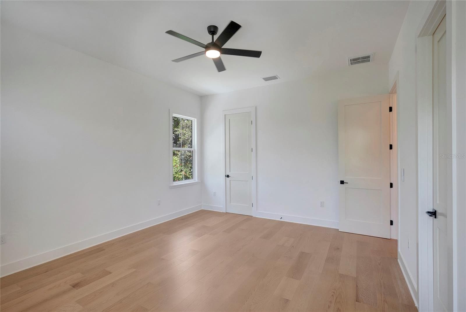 Single Family Residence at 3106 W COACHMAN AVE, TAMPA, photo 39 of 75