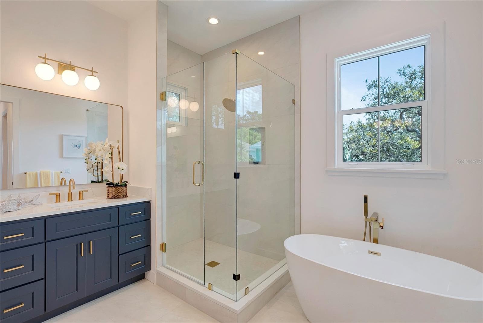 Single Family Residence at 3106 W COACHMAN AVE, TAMPA, photo 65 of 75