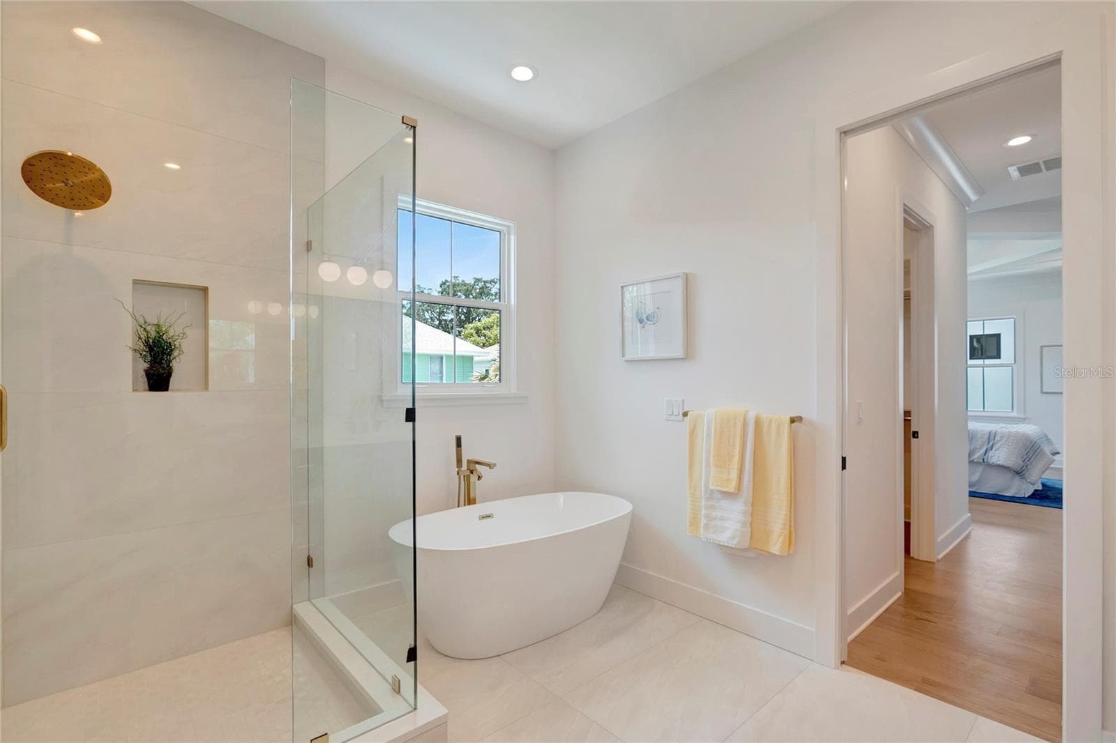 Single Family Residence at 3106 W COACHMAN AVE, TAMPA, photo 69 of 75