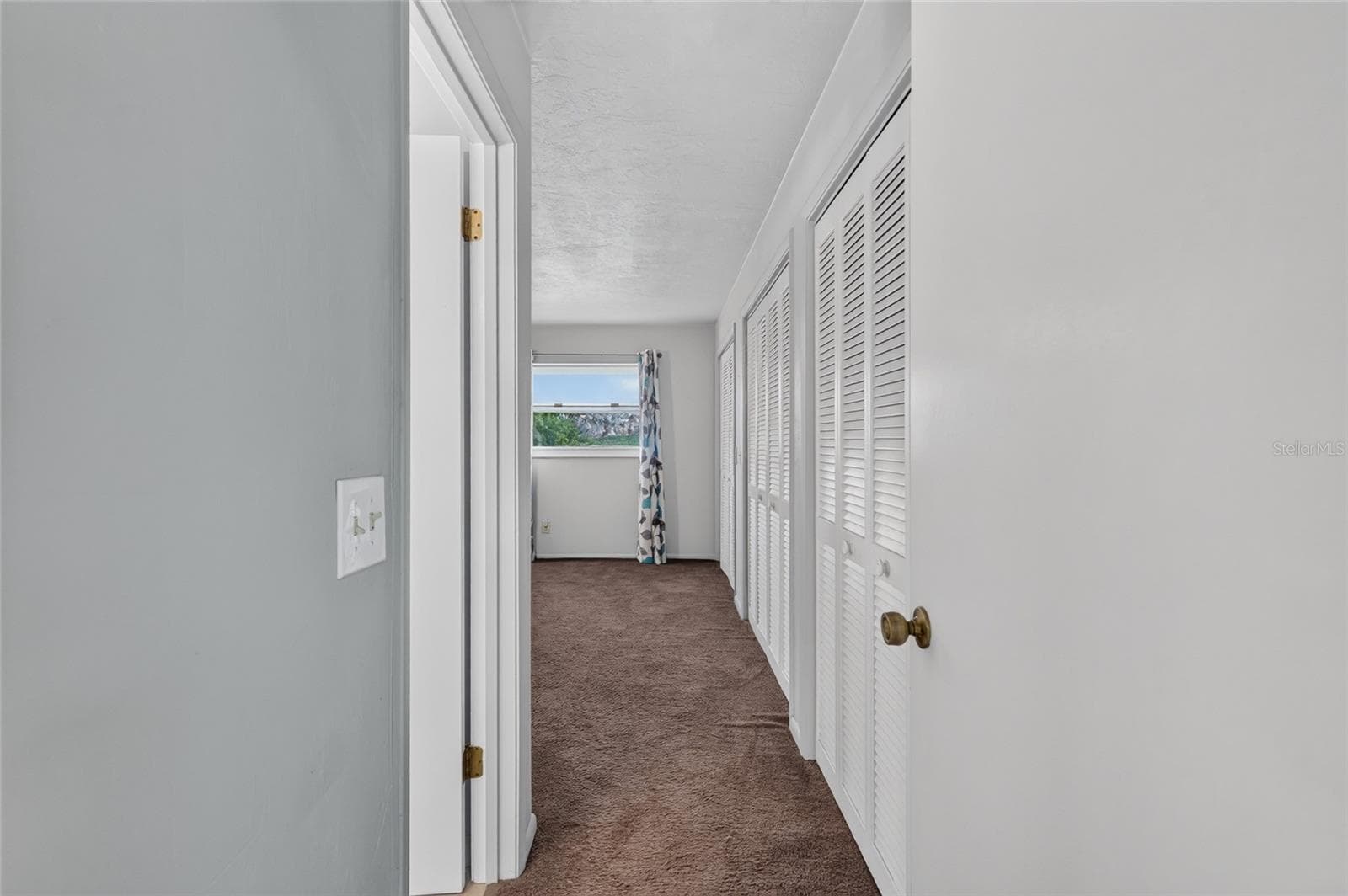 Single Family Residence at 3705 N HONEYLOCUST DR, BEVERLY HILLS, photo 35 of 66