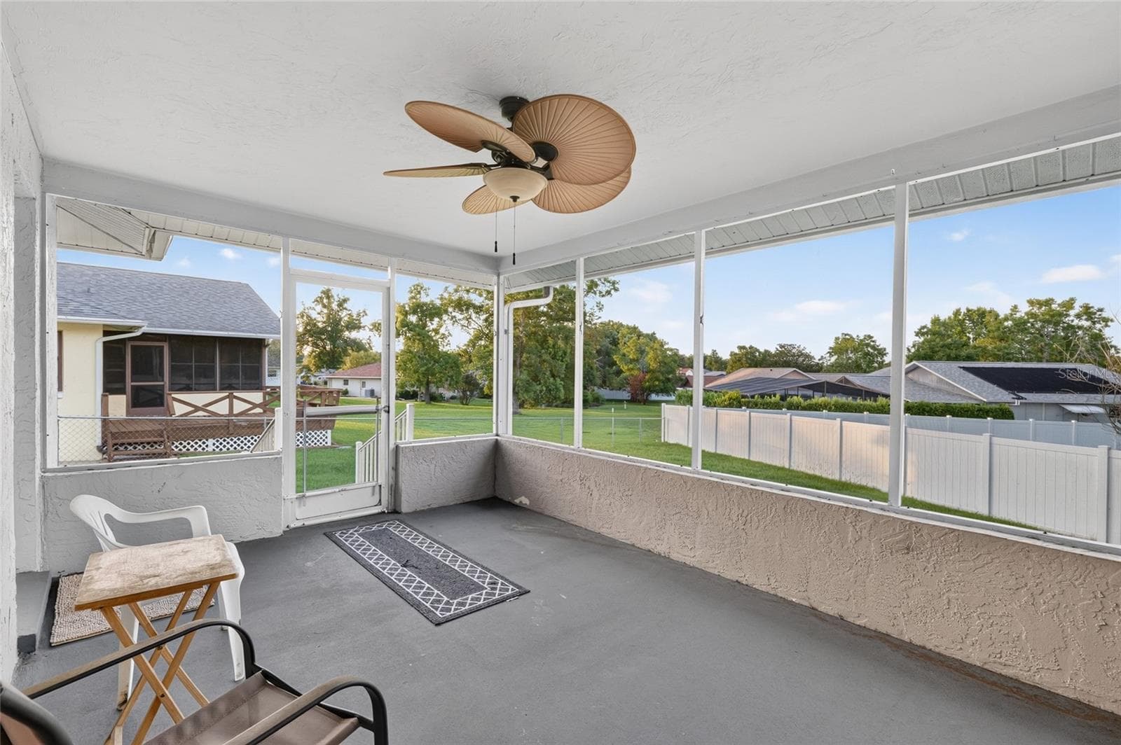 Single Family Residence at 3705 N HONEYLOCUST DR, BEVERLY HILLS, photo 54 of 66