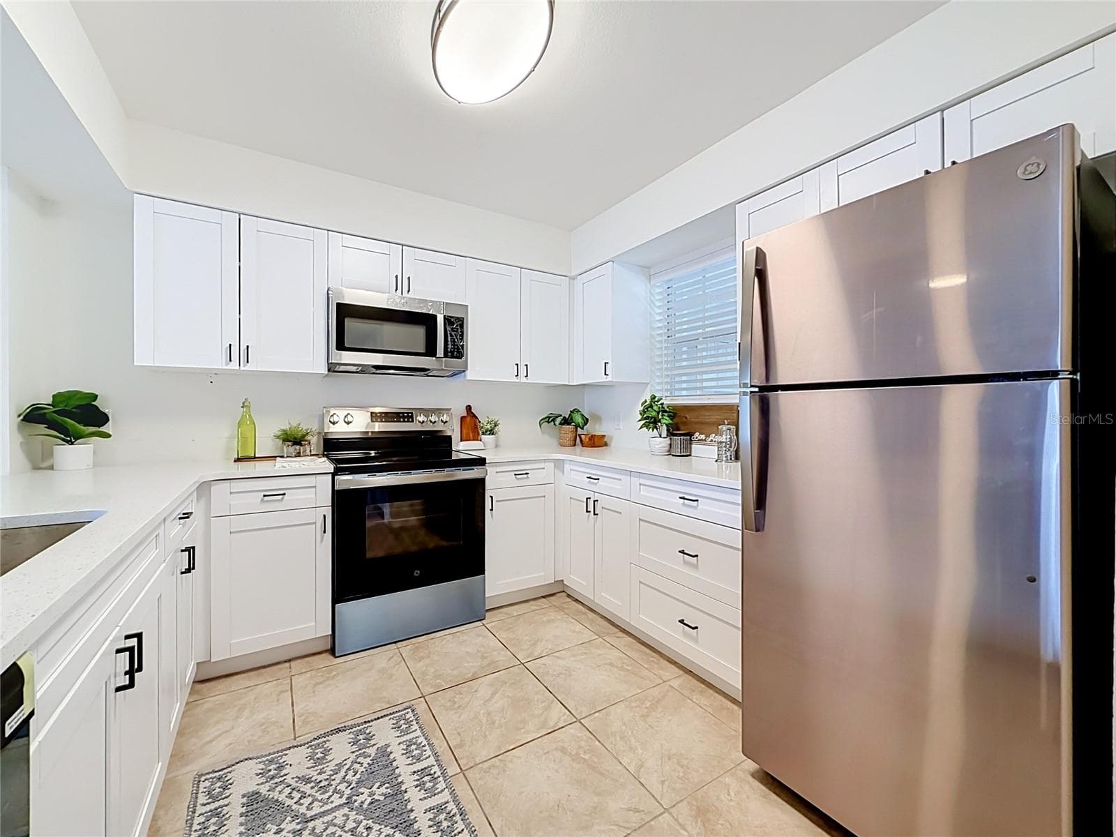 Condominium at 6826 STONES THROW CIR N #11101, ST PETERSBURG, photo 7 of 39