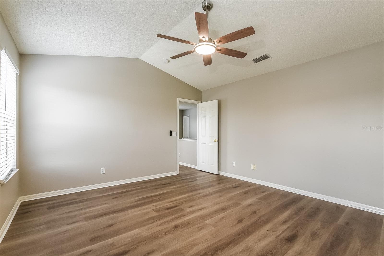 Single Family Residence at 14401 KRISTENRIGHT LN, ORLANDO, photo 21 of 33