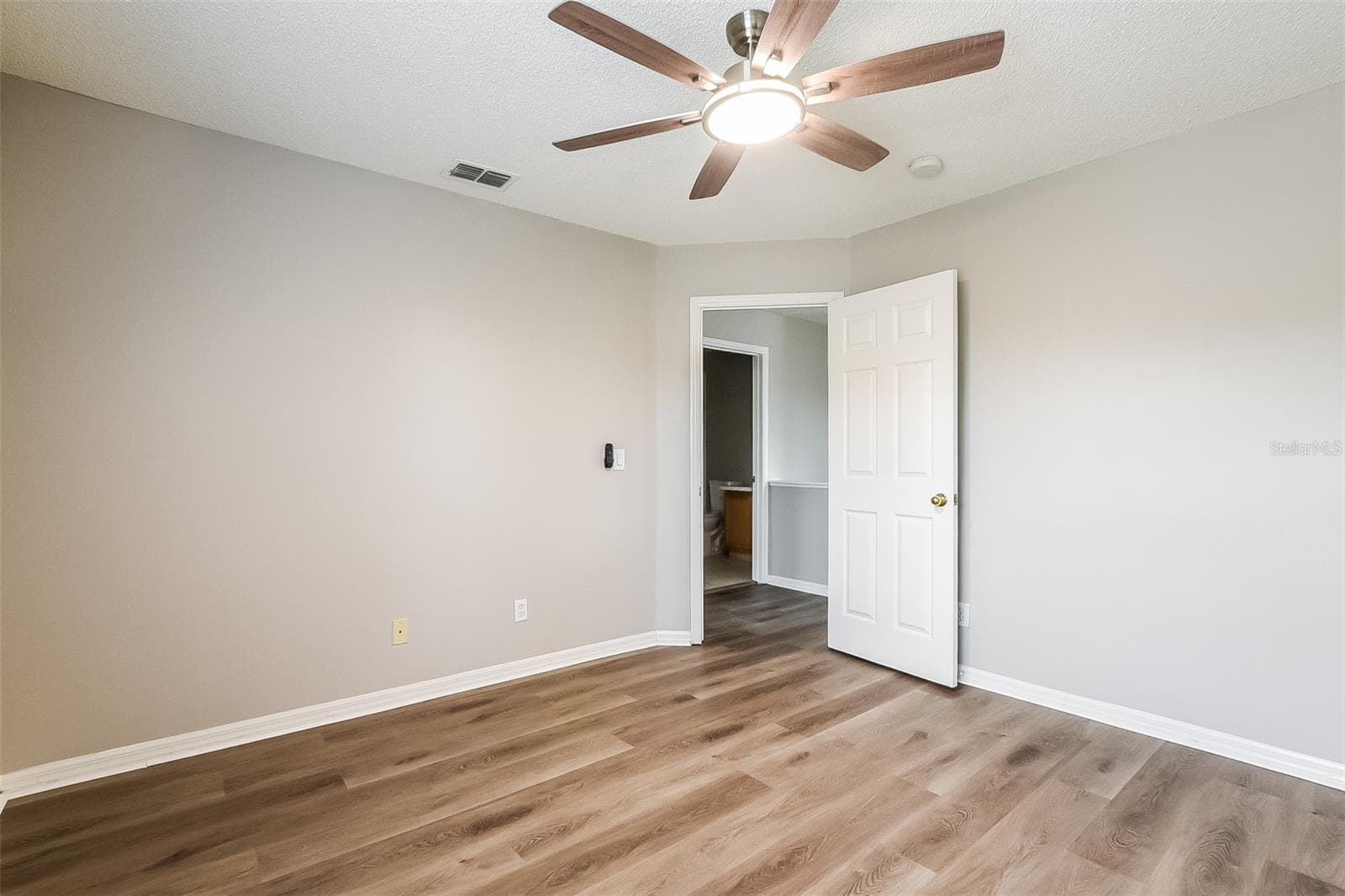 Single Family Residence at 14401 KRISTENRIGHT LN, ORLANDO, photo 27 of 33