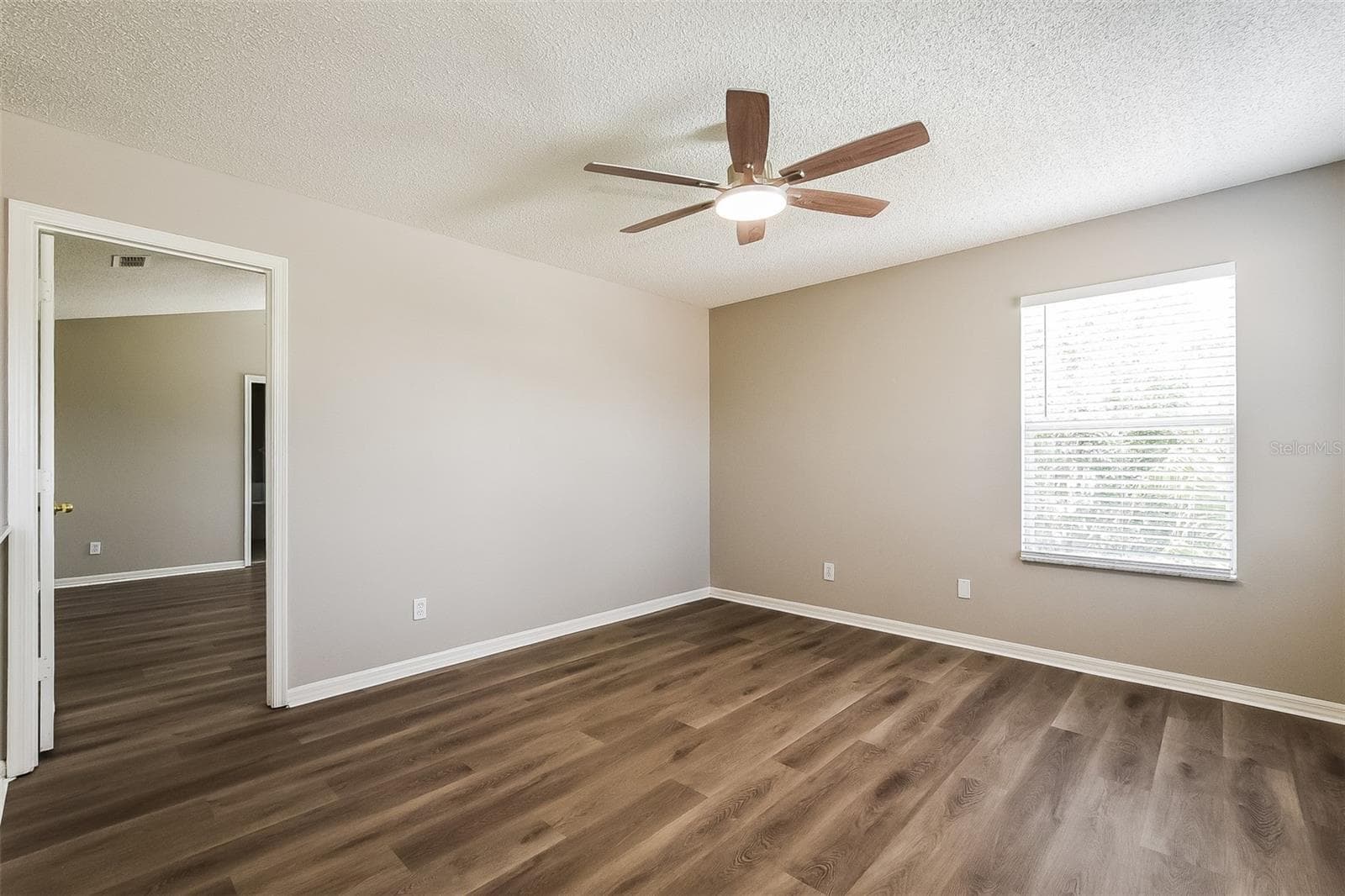 Single Family Residence at 14401 KRISTENRIGHT LN, ORLANDO, photo 28 of 33