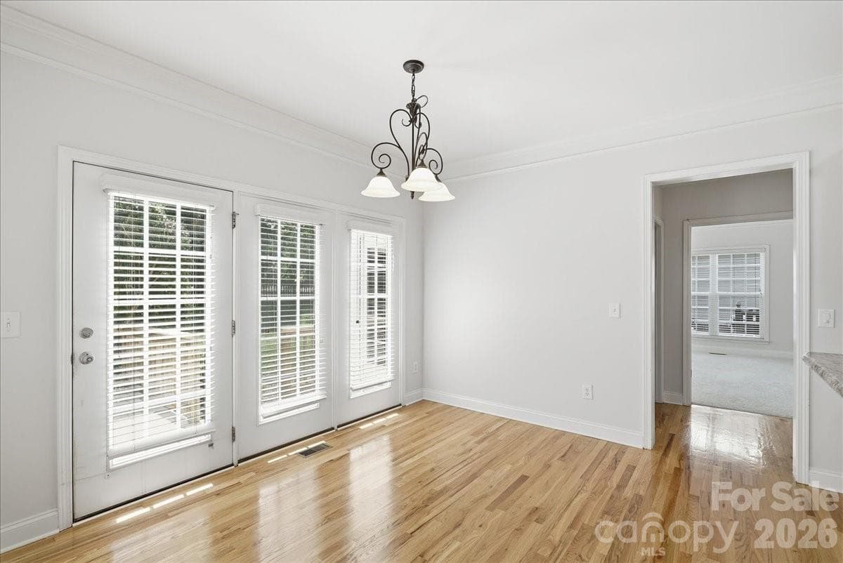 Breakfast nook - 6055 Latta Springs Circle, Huntersville