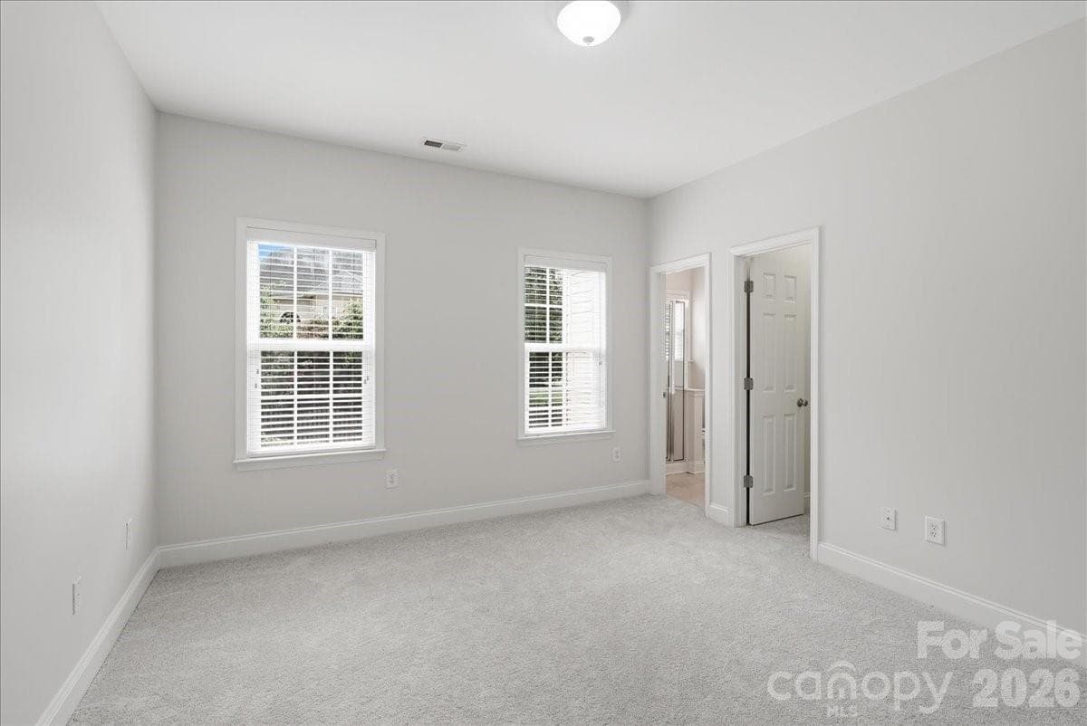 Bed 4 , new carpet, with ensuite - 6055 Latta Springs Circle, Huntersville