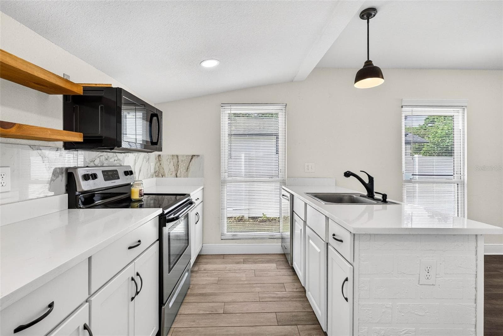 Single Family Residence at 14352 LAWRENCE ST, DADE CITY, photo 12 of 42