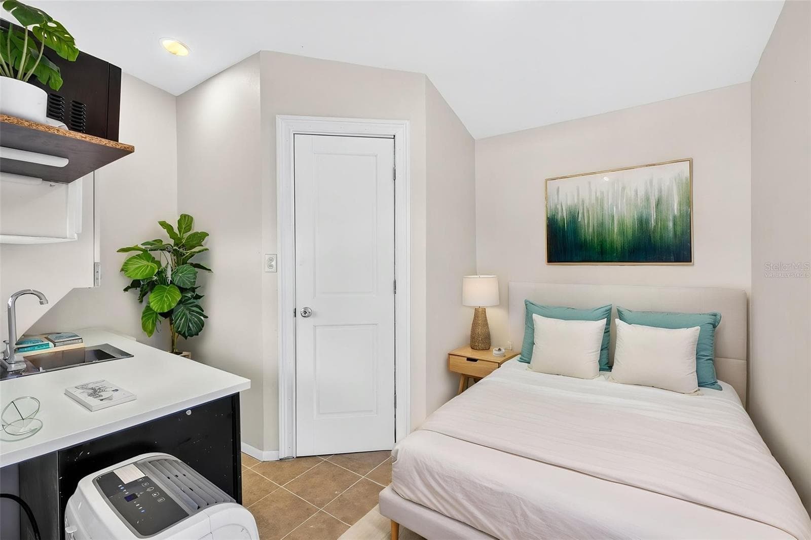 studio/ virtually staged - 14352 LAWRENCE ST, DADE CITY