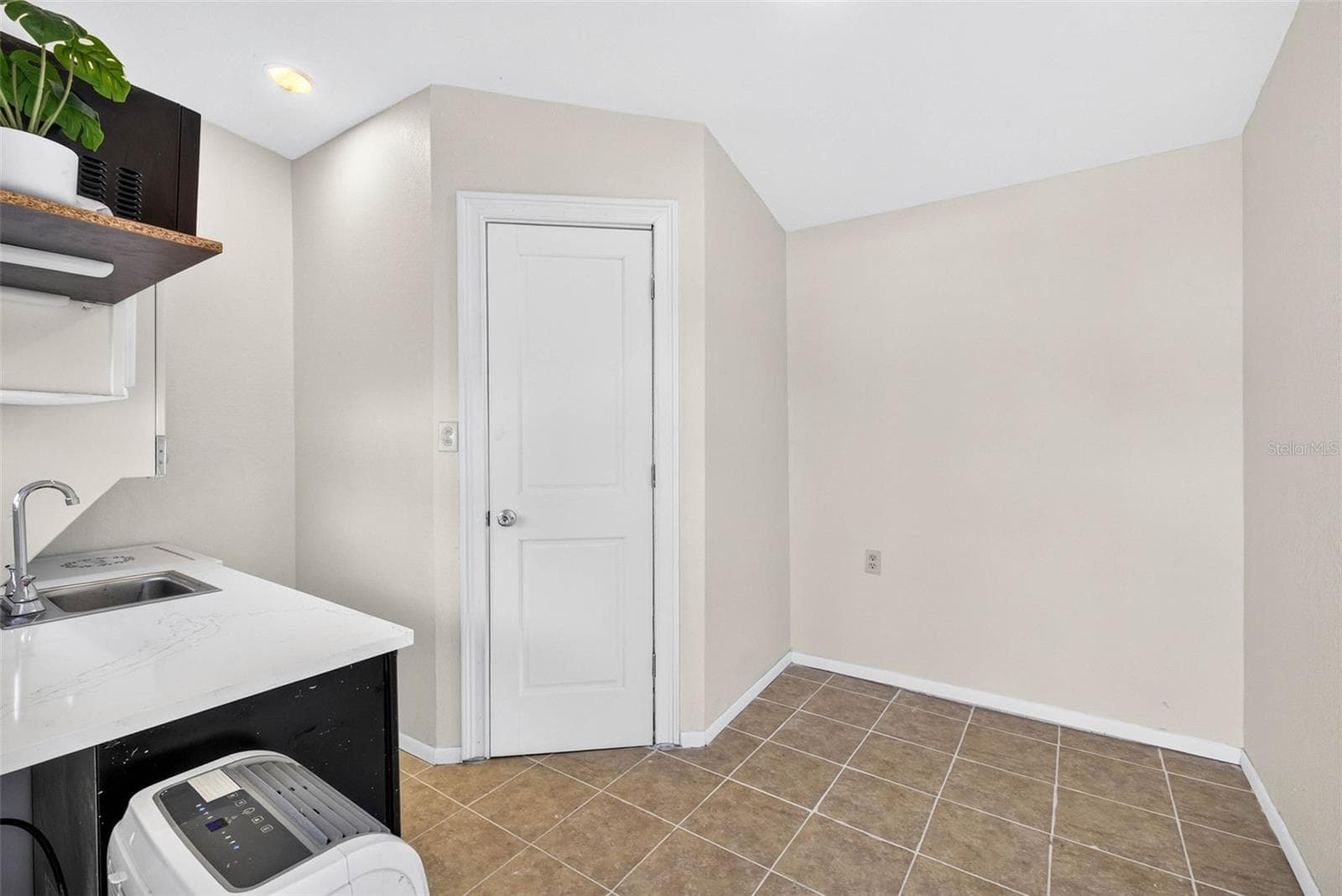 studio - 14352 LAWRENCE ST, DADE CITY