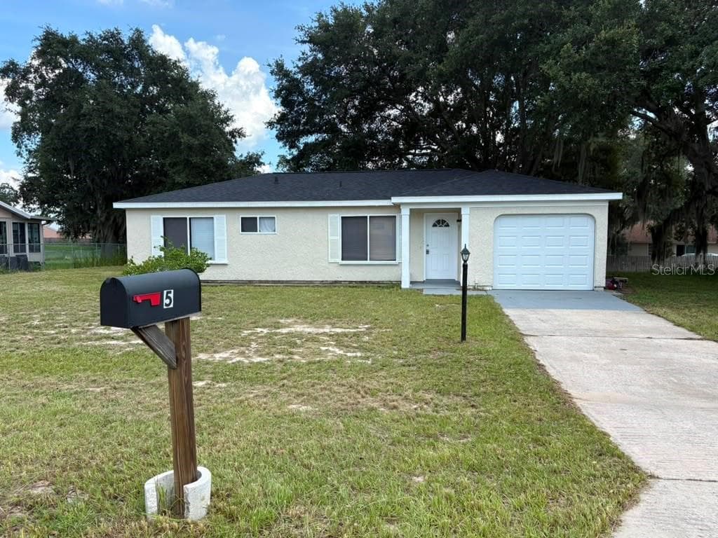 Single Family Residence at 5 HICKORY TRACK RUN, OCALA, photo 2 of 17