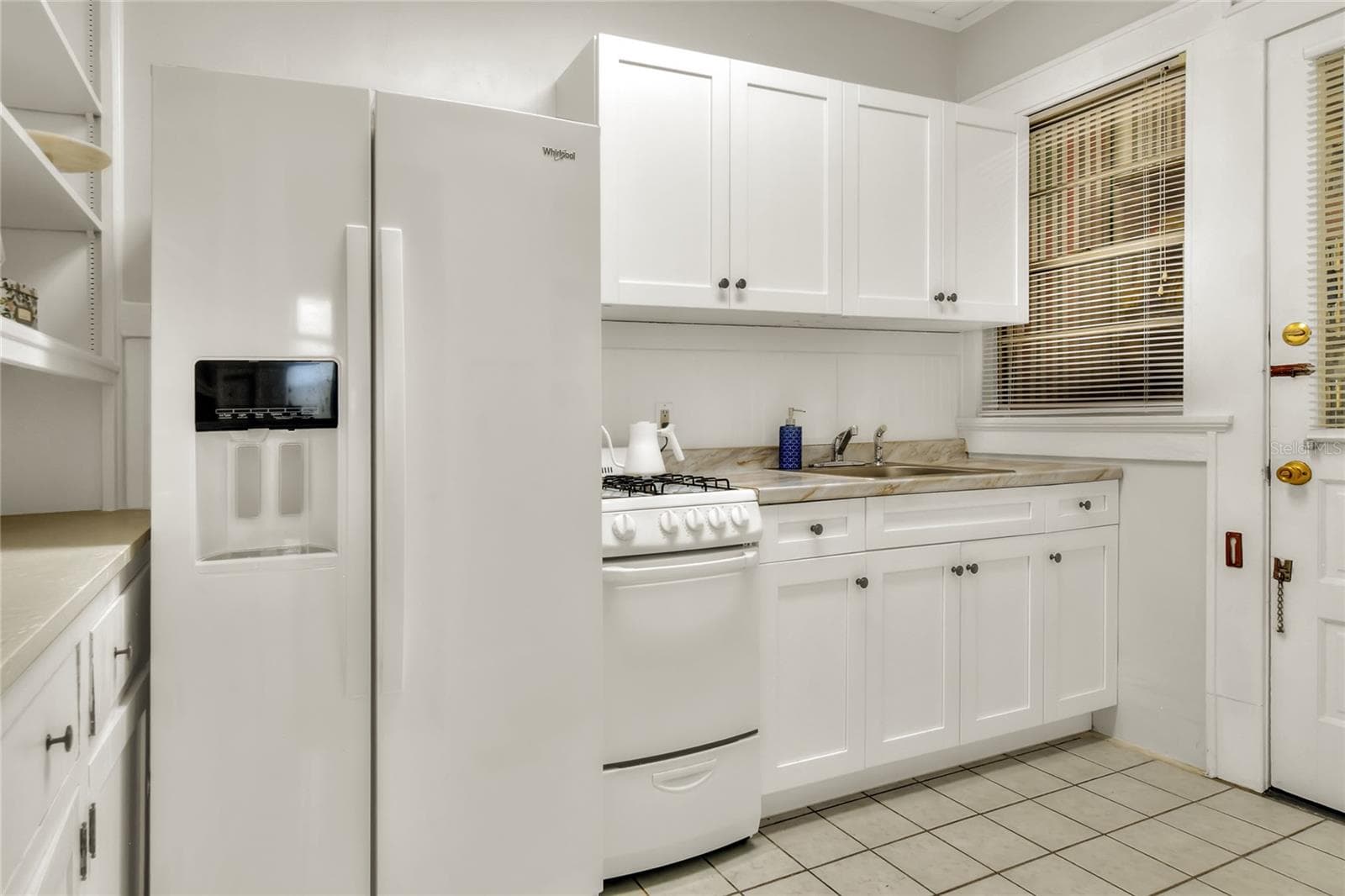 Quadruplex at 211 E PARK ST, LAKELAND, photo 20 of 51