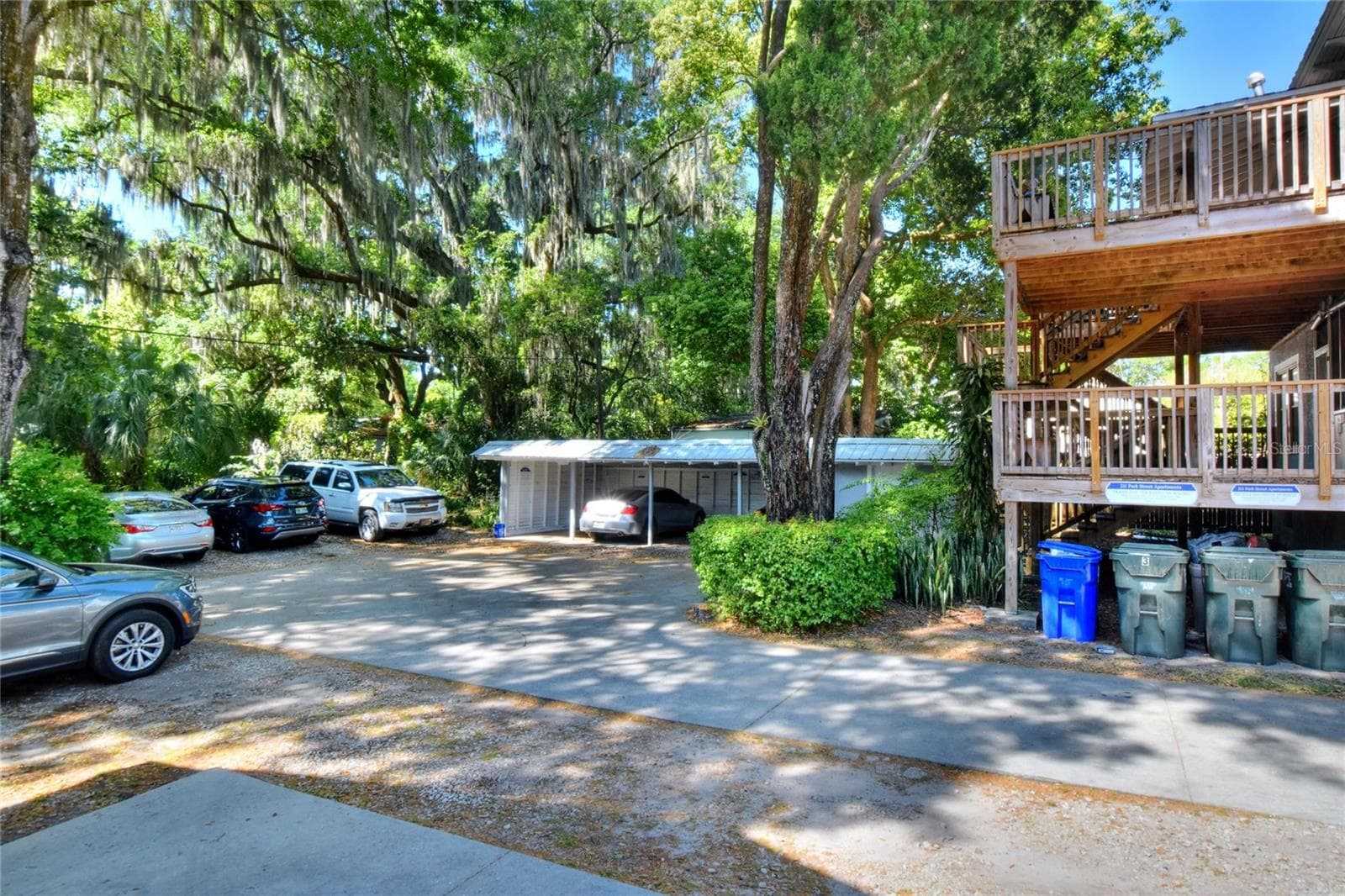 Quadruplex at 211 E PARK ST, LAKELAND, photo 25 of 51