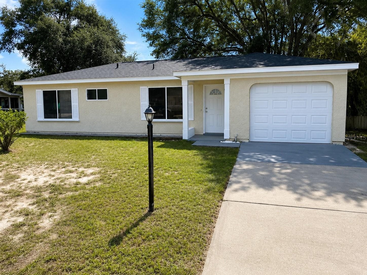 Single Family Residence at 5 HICKORY TRACK RUN, OCALA, photo 3 of 17