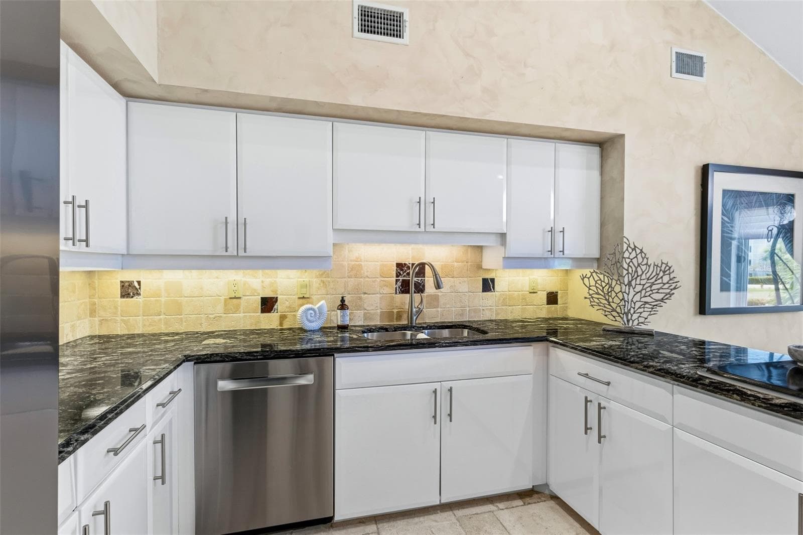 Condominium at 56 TIDY ISLAND BLVD #56, BRADENTON, photo 48 of 99
