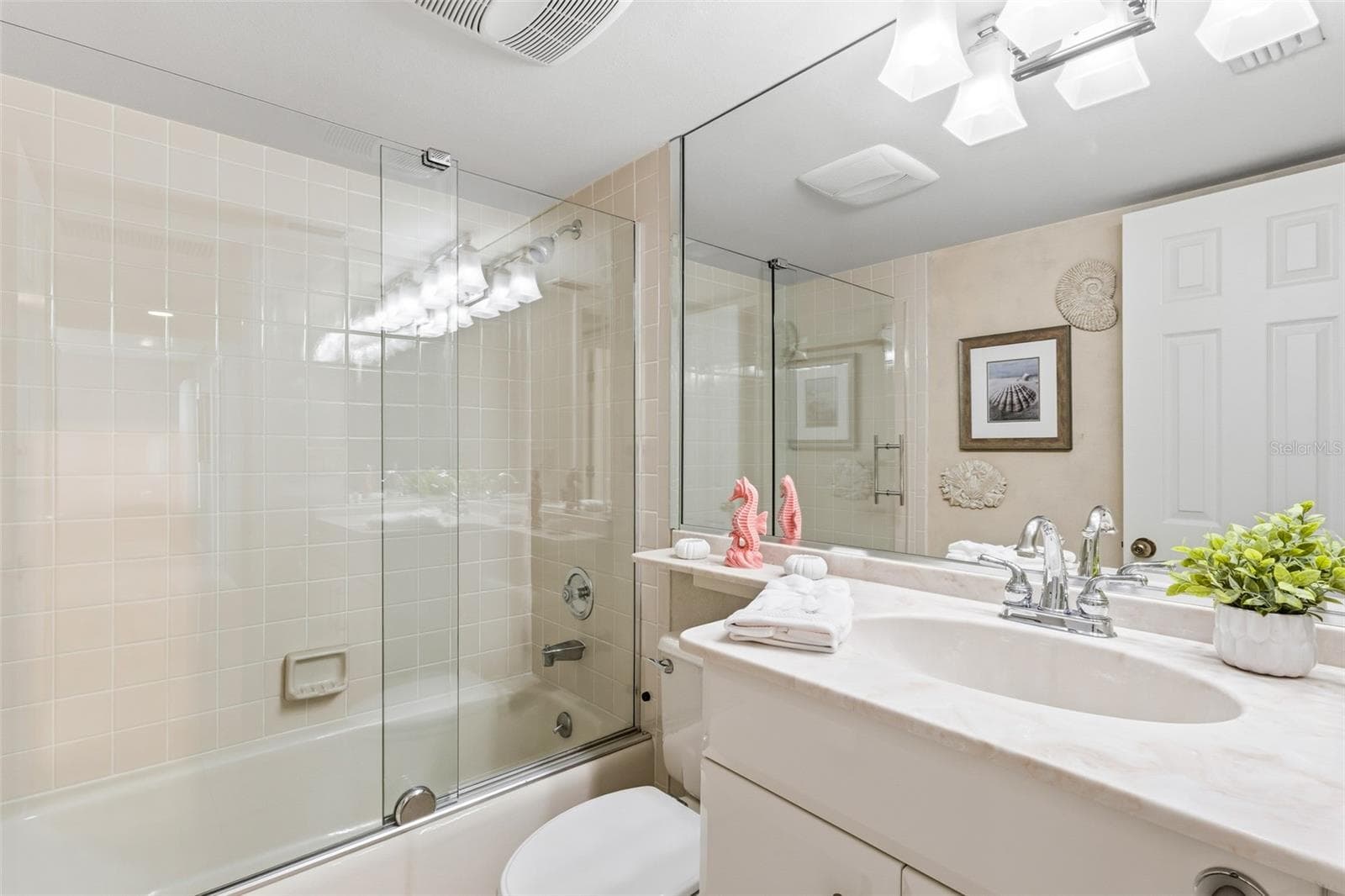 Condominium at 56 TIDY ISLAND BLVD #56, BRADENTON, photo 70 of 99