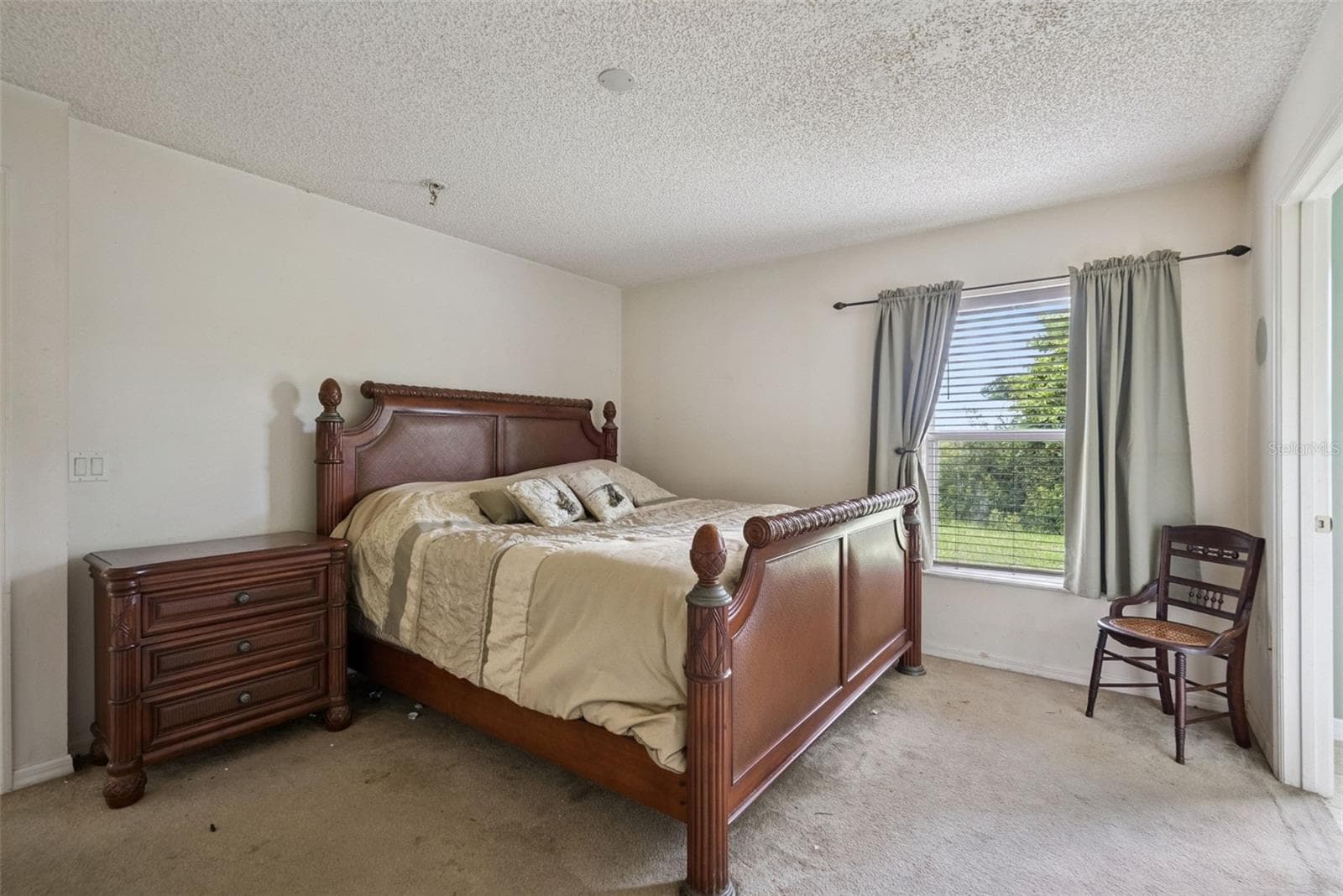 Single Family Residence at 3403 QUEEN PALM DR, EDGEWATER, photo 14 of 43