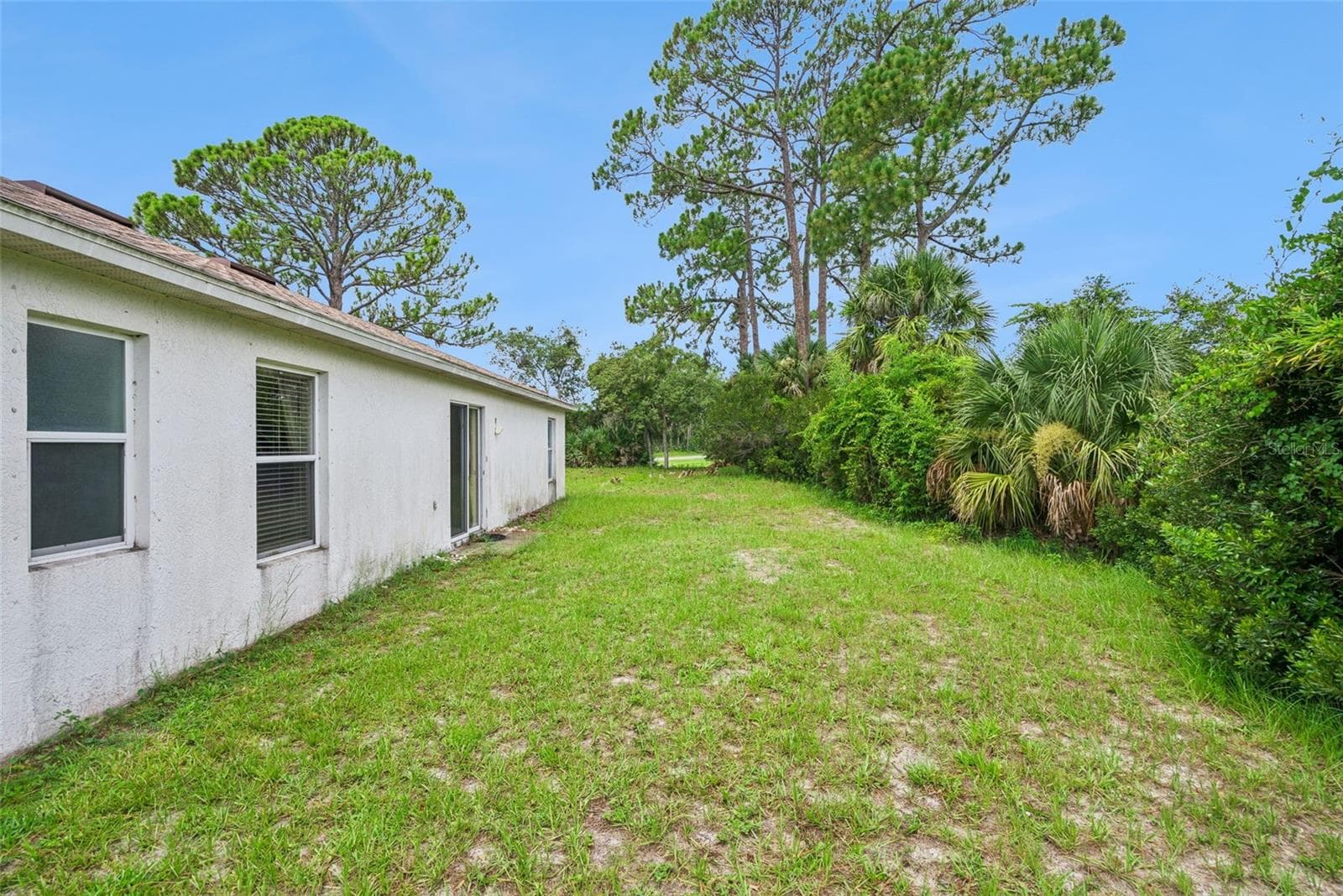 Single Family Residence at 3403 QUEEN PALM DR, EDGEWATER, photo 27 of 43