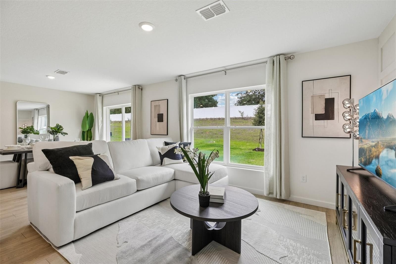 Single Family Residence at 239 SKYFIELD CT, LADY LAKE, photo 6 of 34