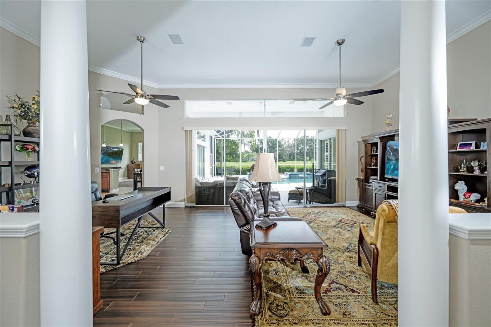 Single Family Residence at 5429 BURNT HICKORY DR, VALRICO, photo 2 of 50
