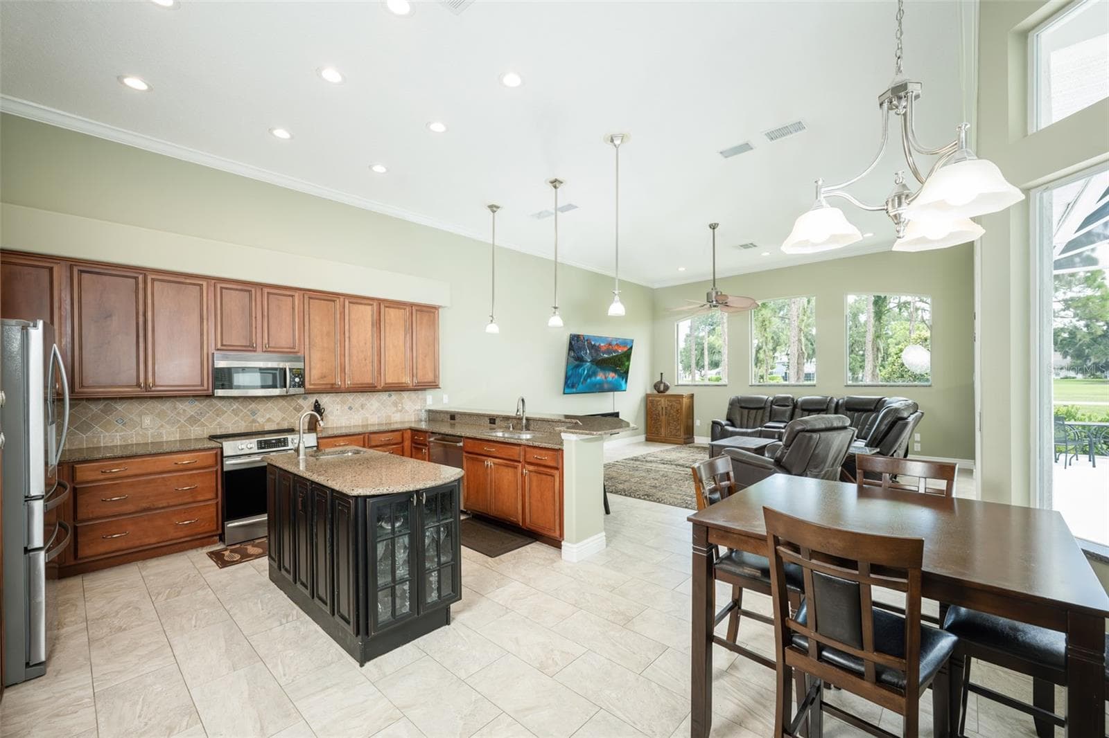 Single Family Residence at 5429 BURNT HICKORY DR, VALRICO, photo 6 of 50
