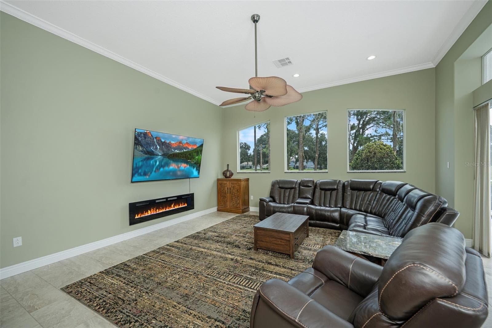 Single Family Residence at 5429 BURNT HICKORY DR, VALRICO, photo 7 of 50