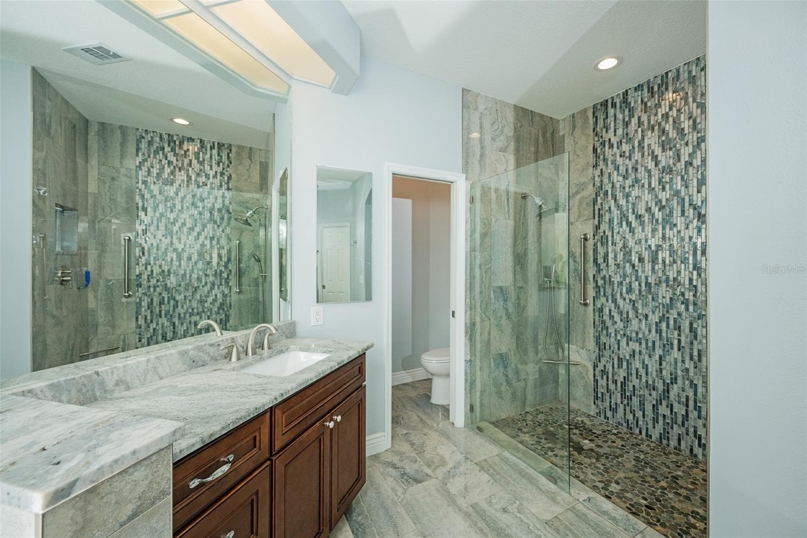 Single Family Residence at 5429 BURNT HICKORY DR, VALRICO, photo 20 of 50