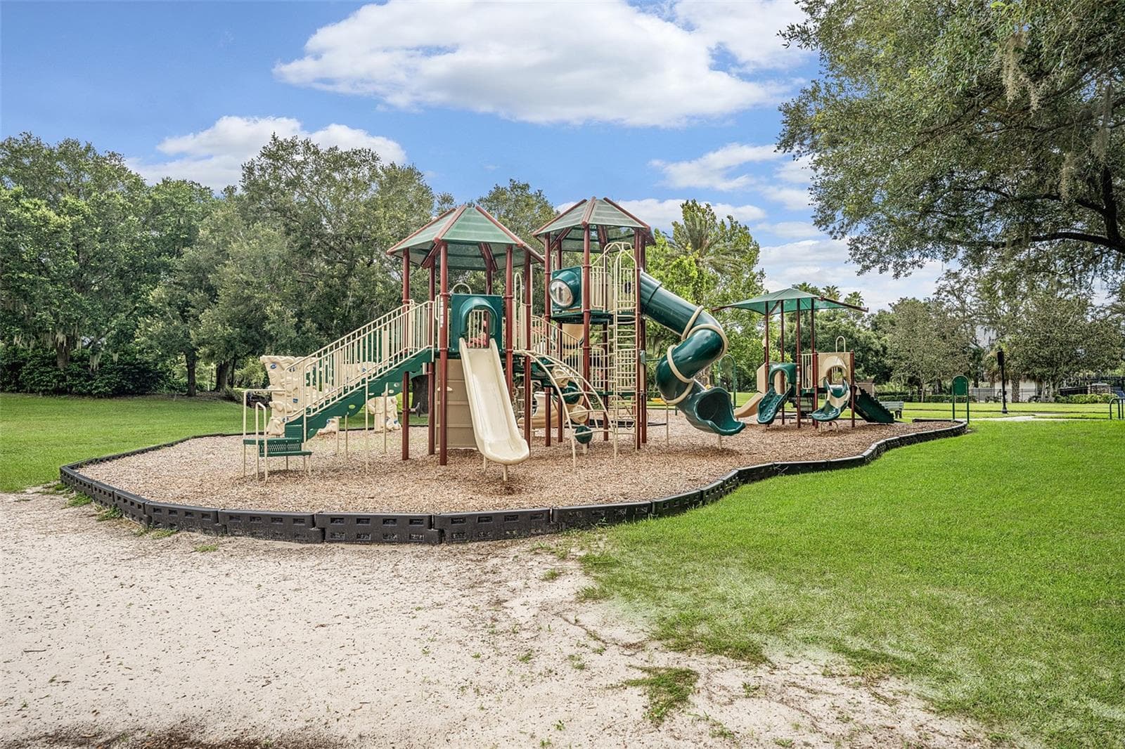 Single Family Residence at 5429 BURNT HICKORY DR, VALRICO, photo 48 of 50