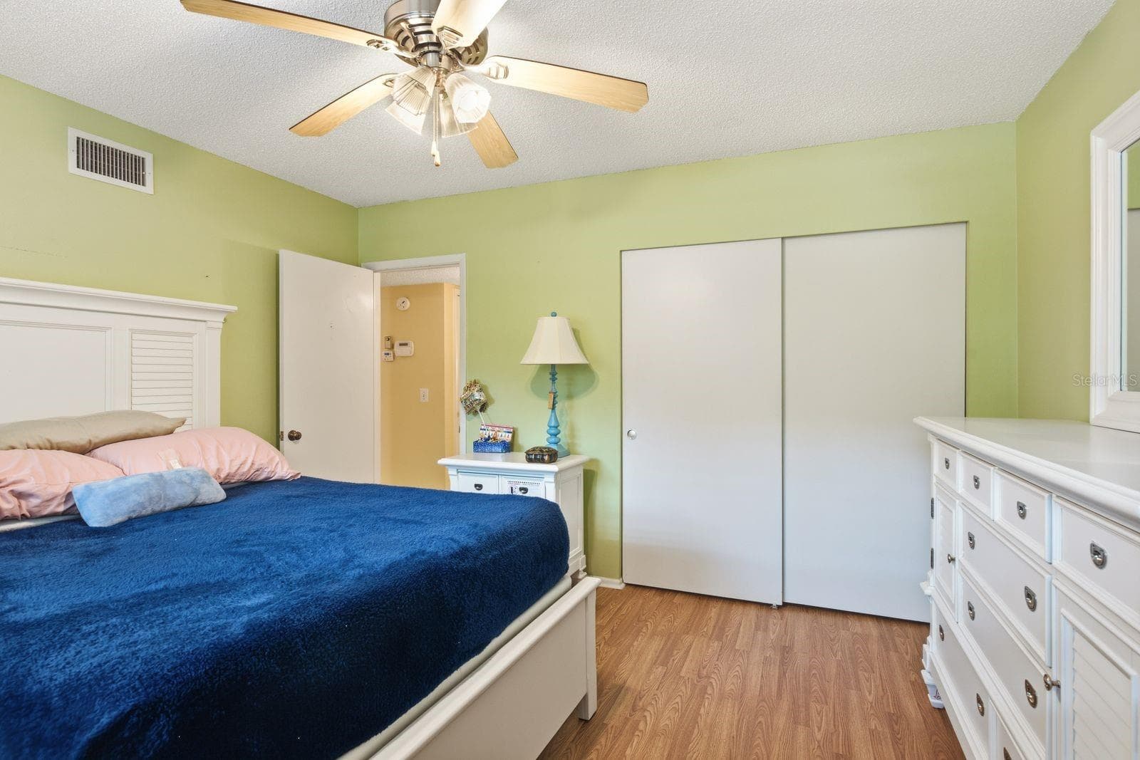 Condominium at 2440 WORLD PARKWAY BLVD #34, CLEARWATER, photo 22 of 50