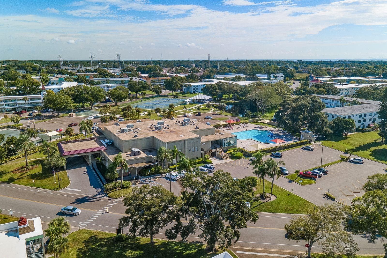 Condominium at 2440 WORLD PARKWAY BLVD #34, CLEARWATER, photo 36 of 50