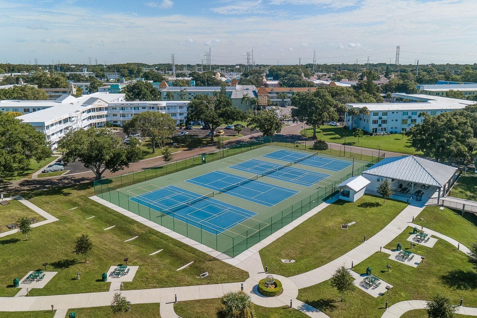 Condominium at 2440 WORLD PARKWAY BLVD #34, CLEARWATER, photo 38 of 50