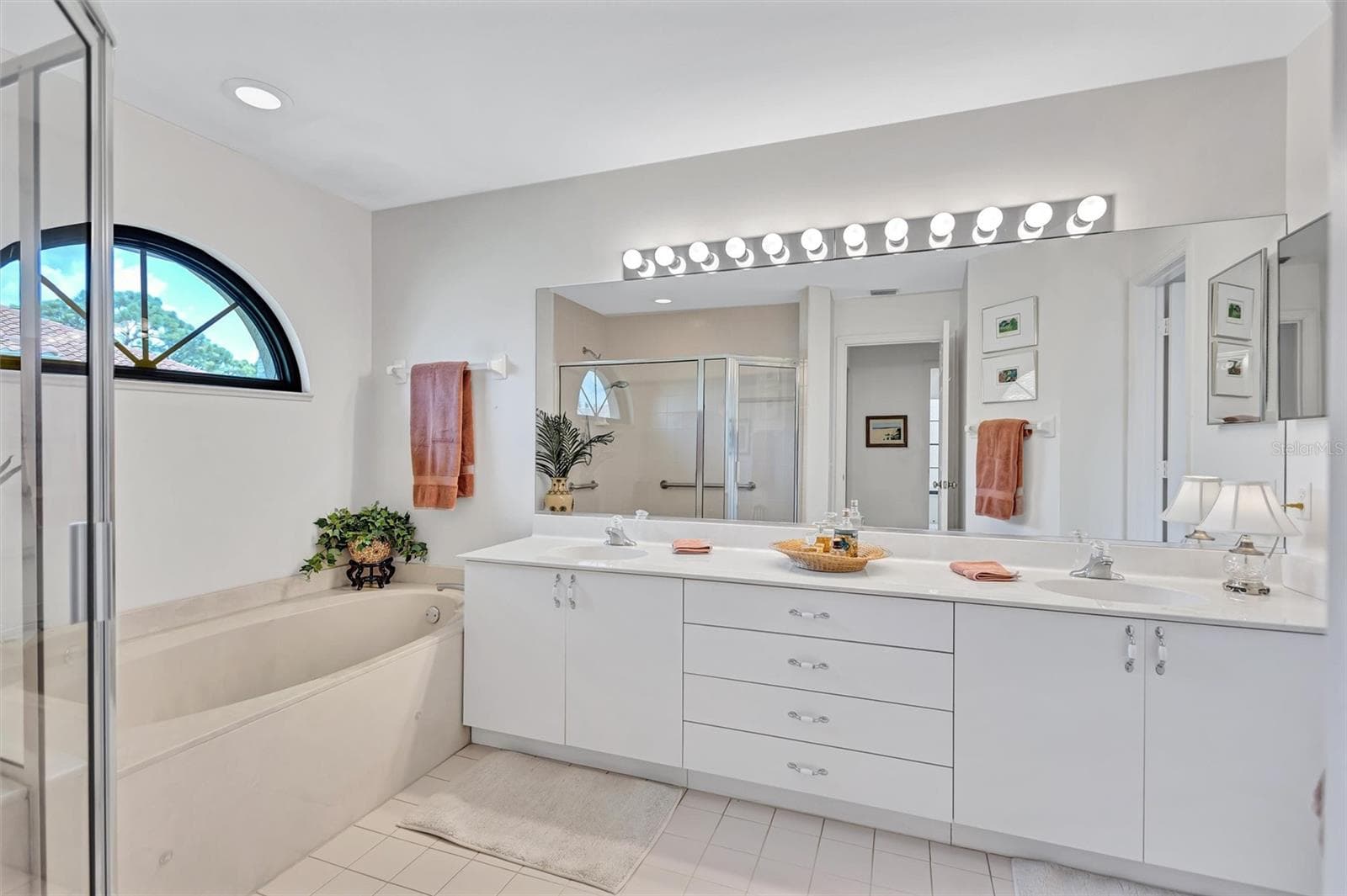 Single Family Residence at 103 INLETS BLVD #103, NOKOMIS, photo 19 of 85