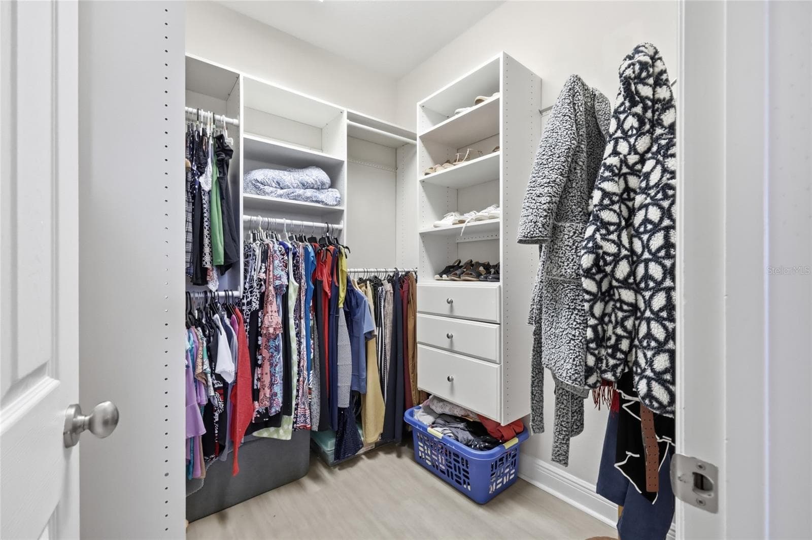 California Style Walk In Closet inside the Primary Bedroom #1 - 1020 SAILING BAY DR, CLERMONT