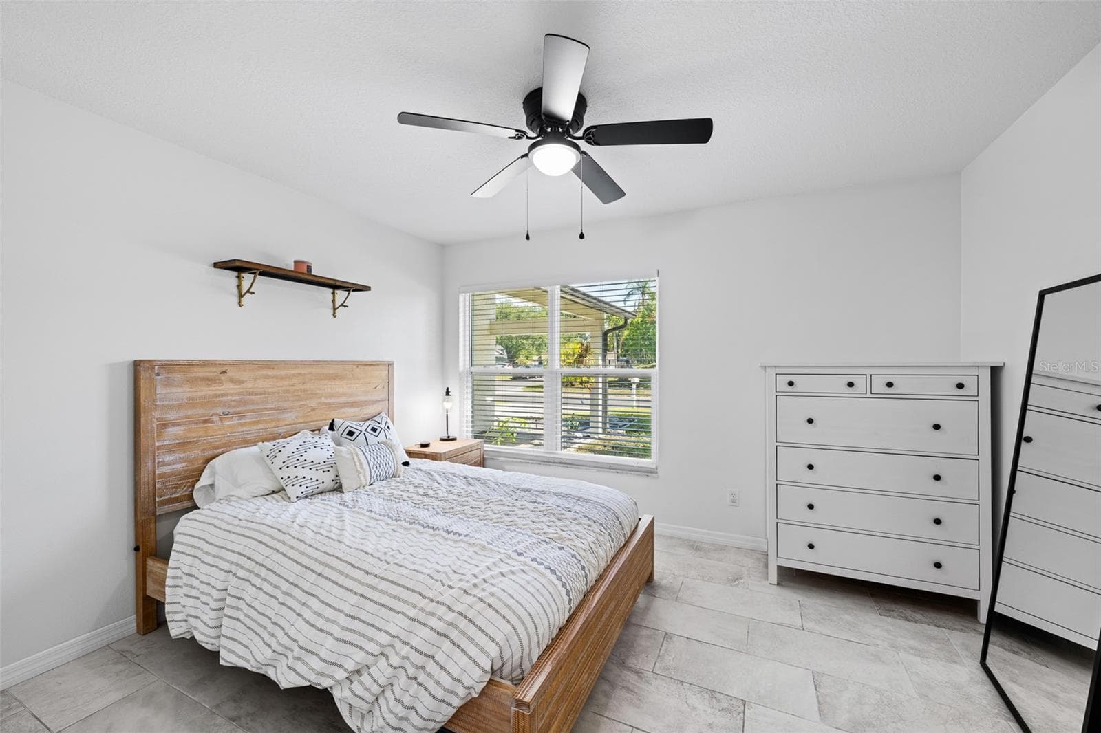 Single Family Residence at 14018 CASCADE LN, TAMPA, photo 23 of 51