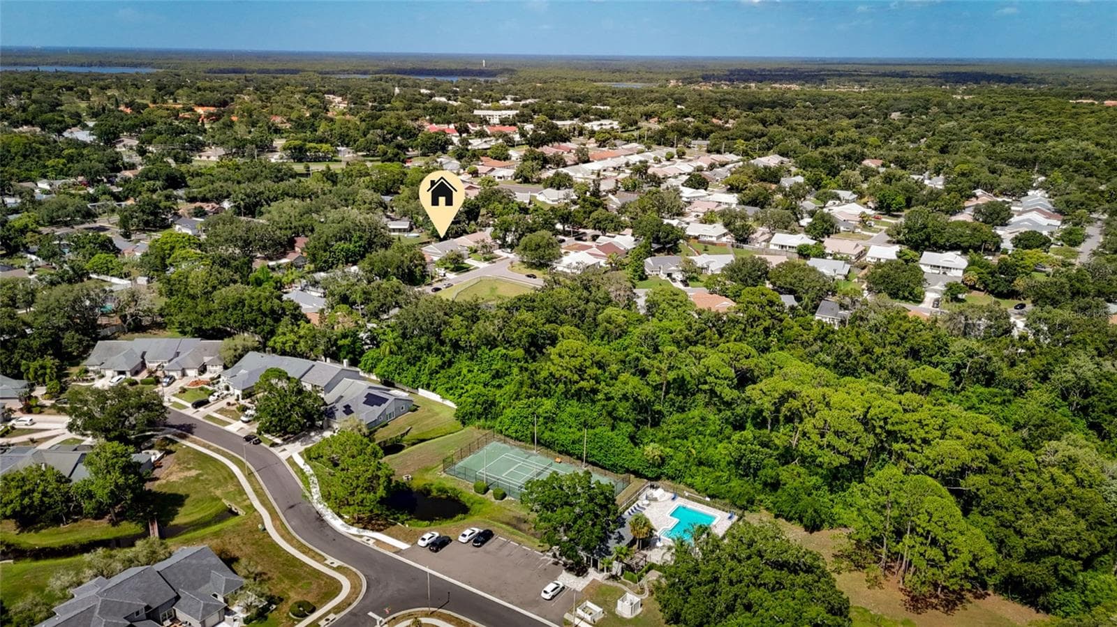 Pool & Courts around the corner! - 3174 PHLOX DR, PALM HARBOR