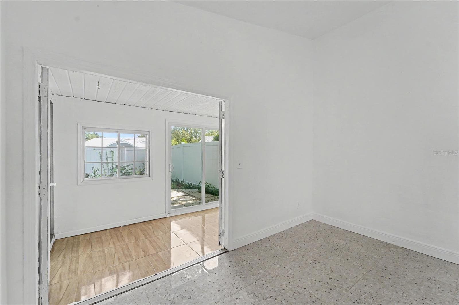 Entering Sunroom - 3174 PHLOX DR, PALM HARBOR