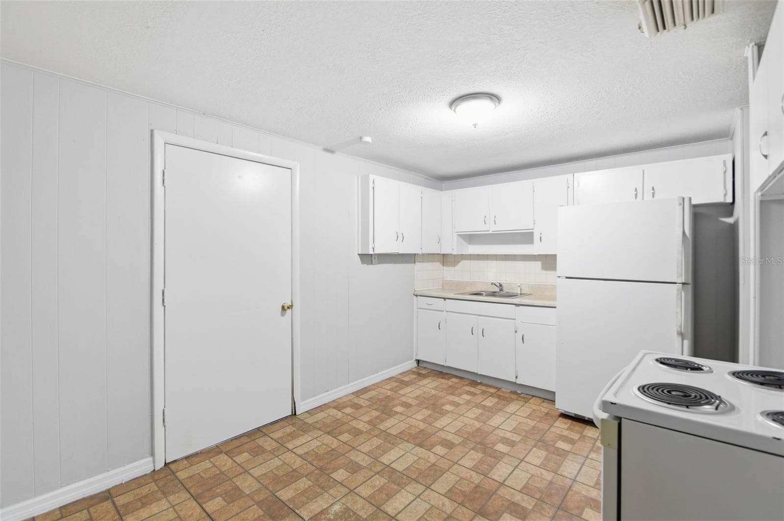 Single Family Residence at 3008 N 43RD ST, TAMPA, photo 12 of 41
