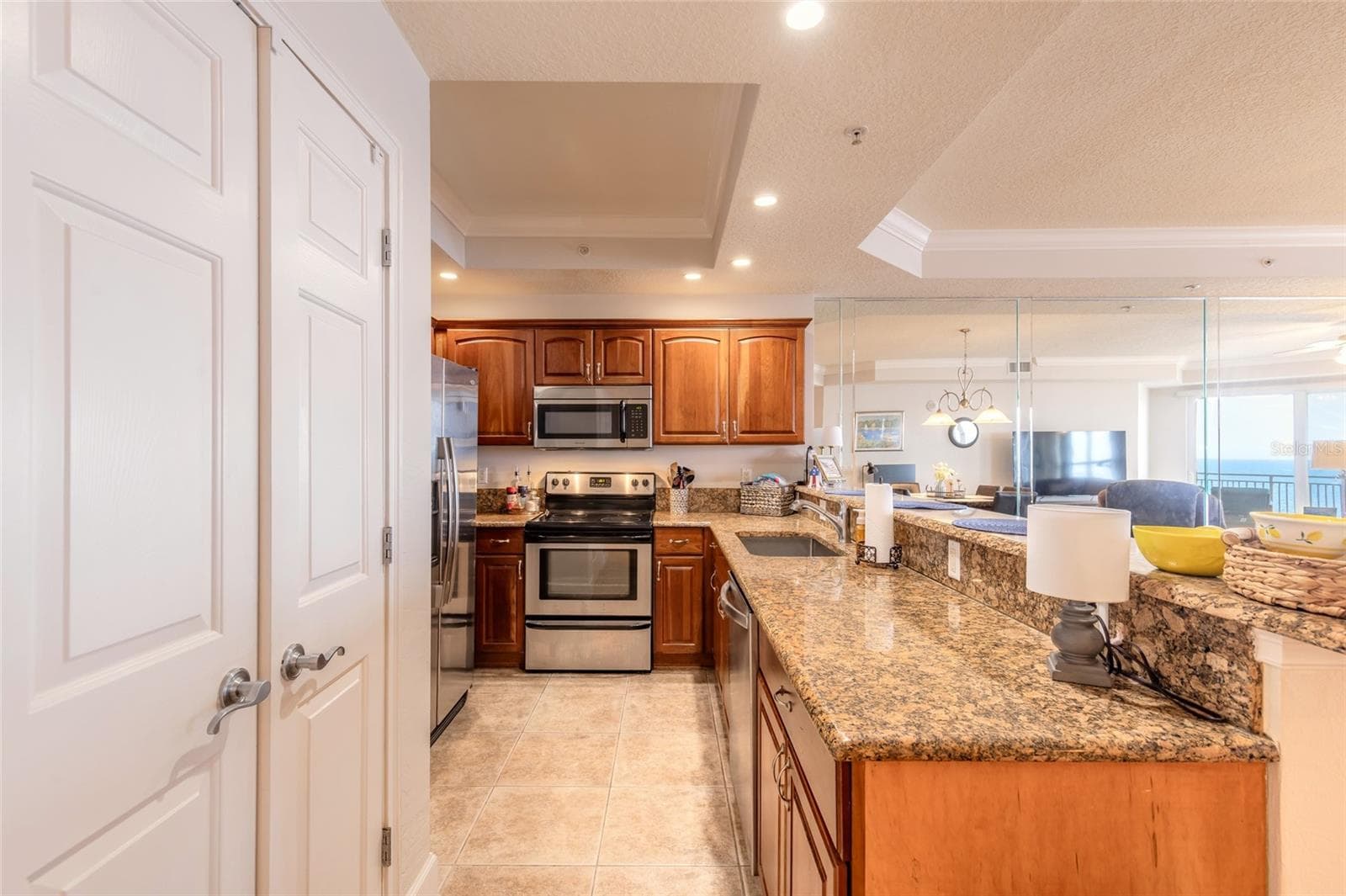 Kitchen - 2403 S ATLANTIC AVE #910, DAYTONA BEACH SHORES
