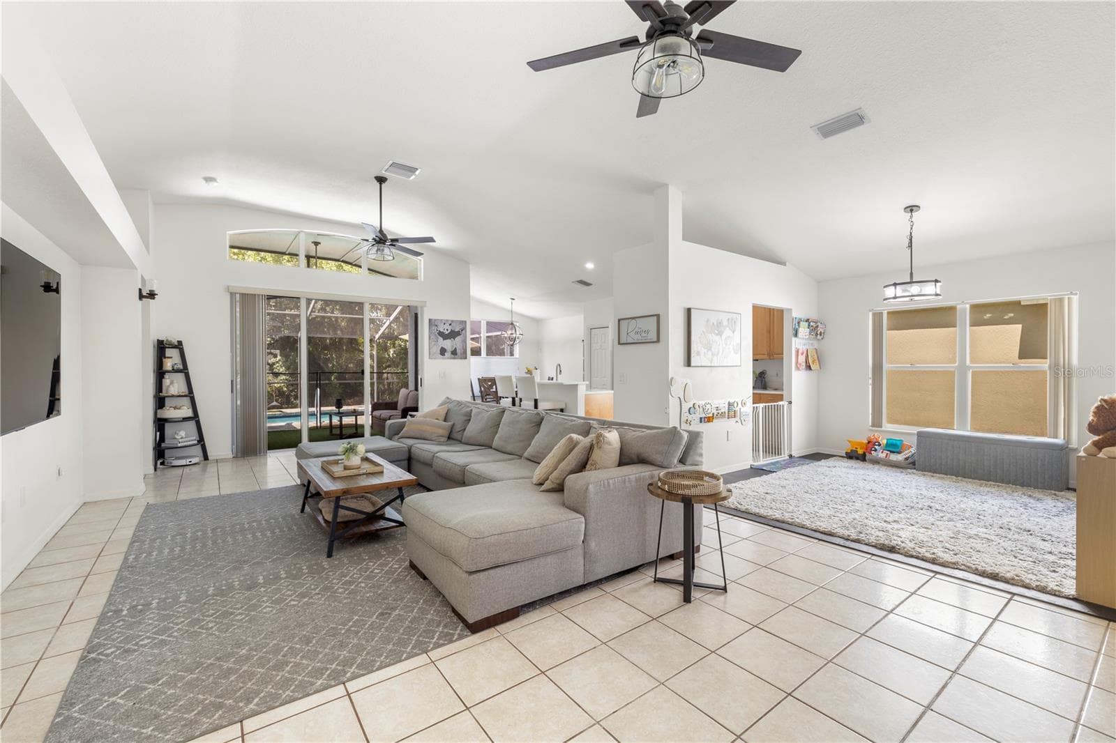 Single Family Residence at 30923 IVERSON DR, WESLEY CHAPEL, photo 10 of 61